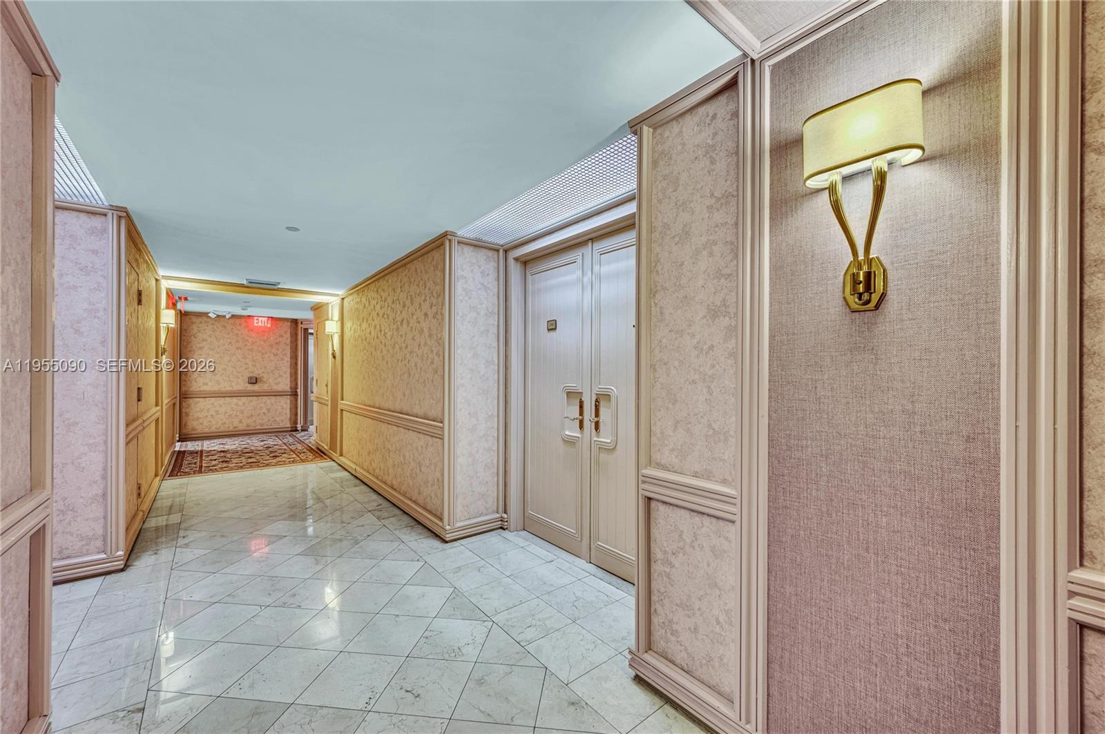 image Hamptons West63