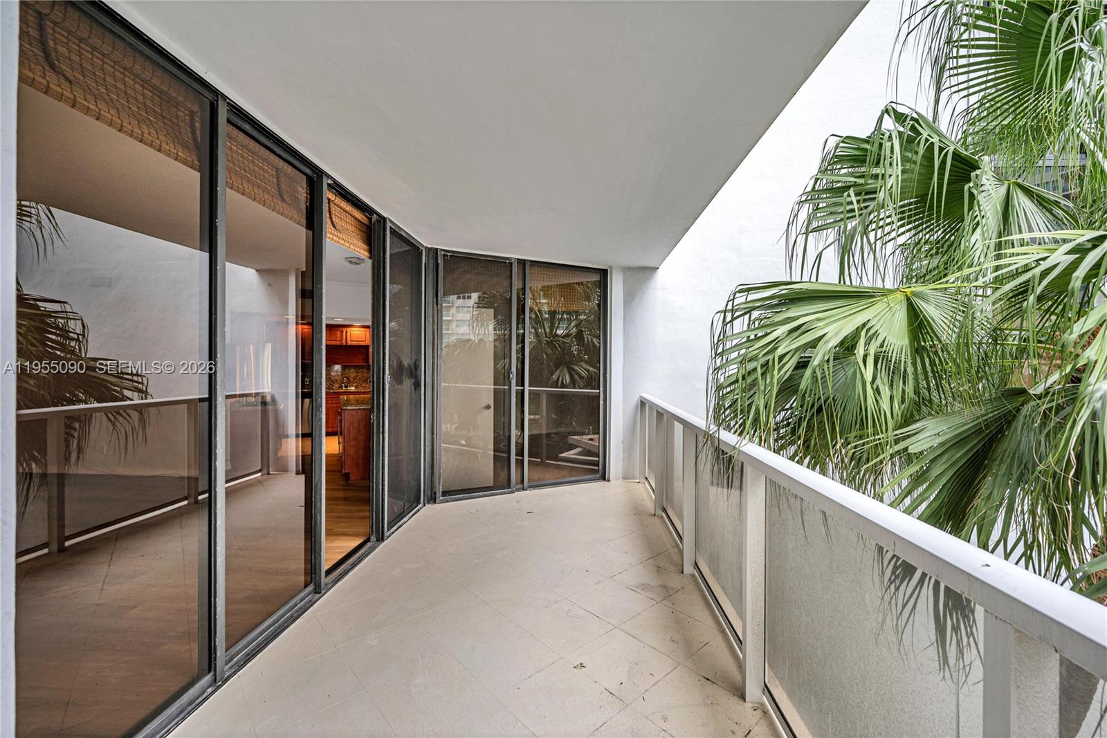 image Hamptons West66