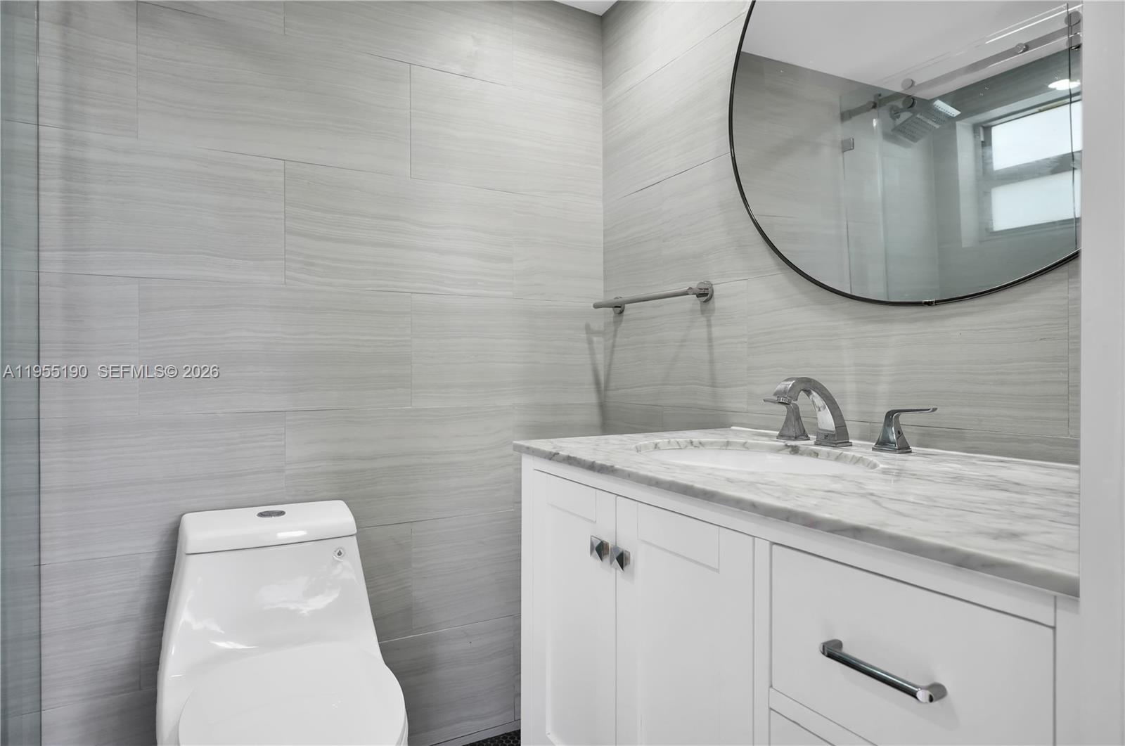 4141 Nautilus Dr #4G Miami Beach, FL 33140