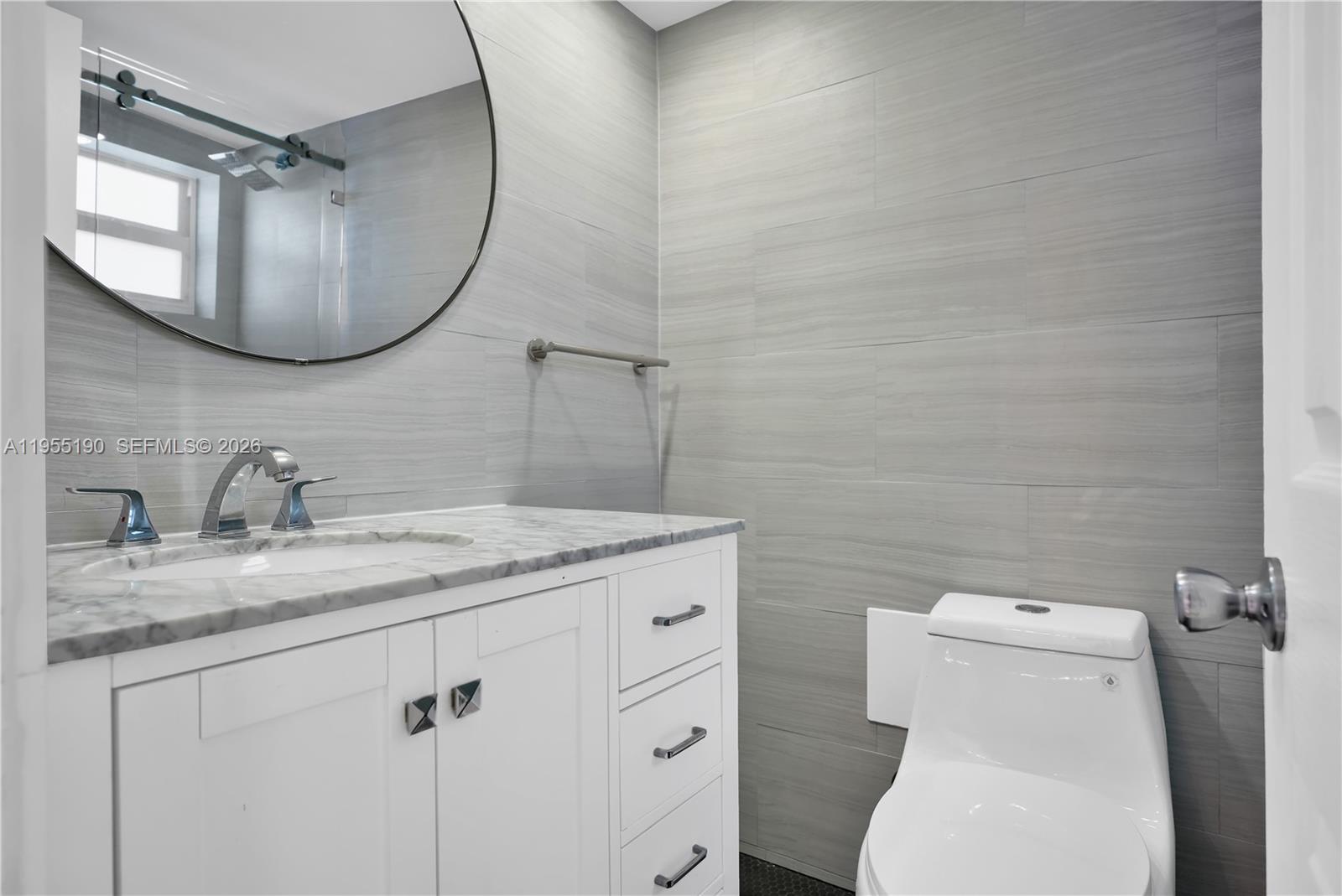 4141 Nautilus Dr #4G Miami Beach, FL 33140