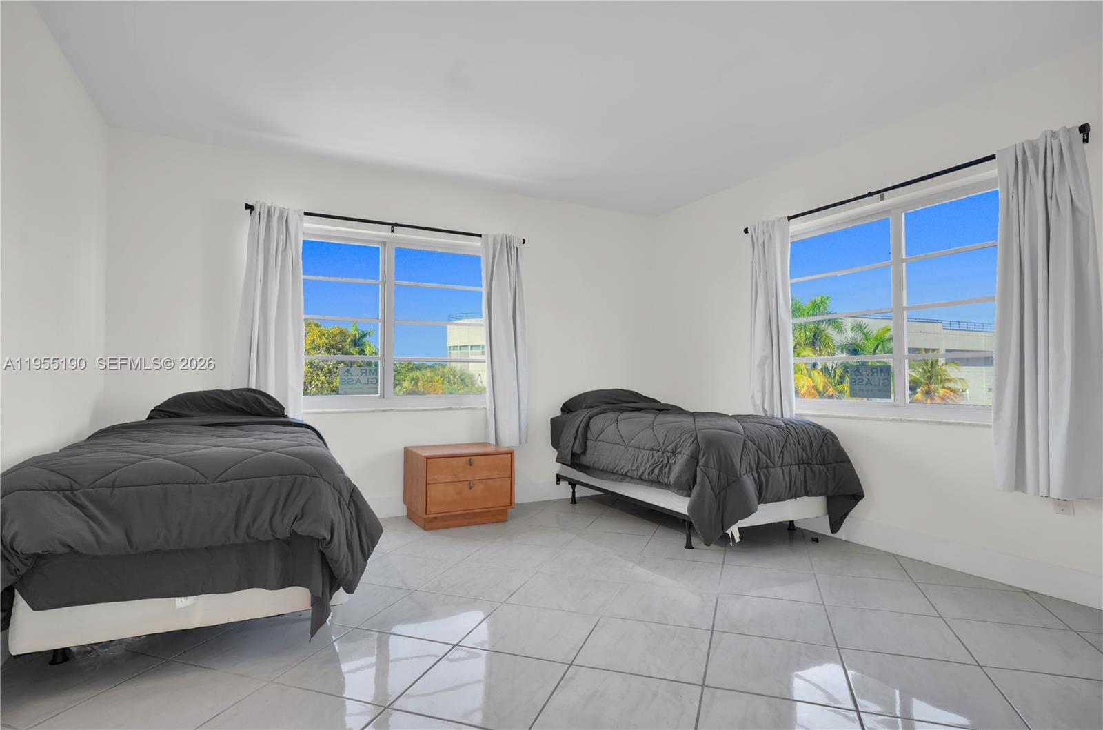 4141 Nautilus Dr #4G Miami Beach, FL 33140