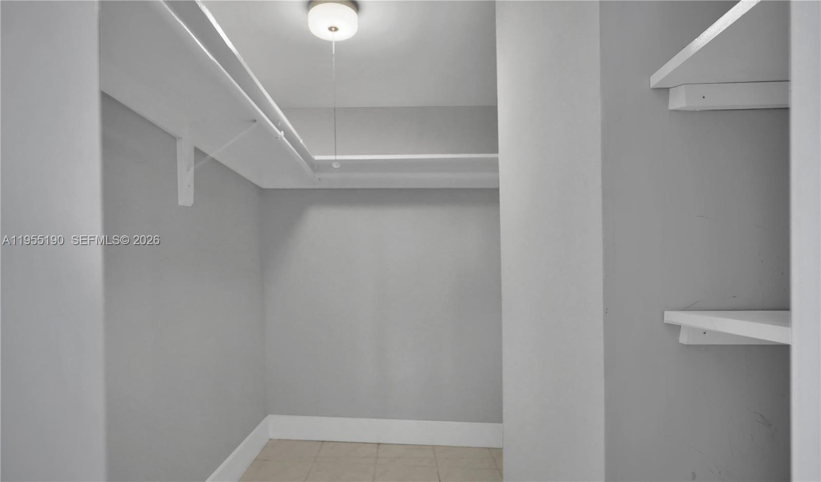 4141 Nautilus Dr #4G Miami Beach, FL 33140