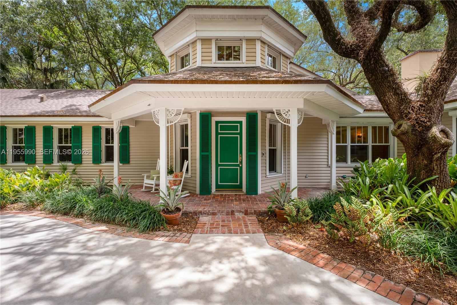 7400 SW 47th Ct Miami, FL 33143