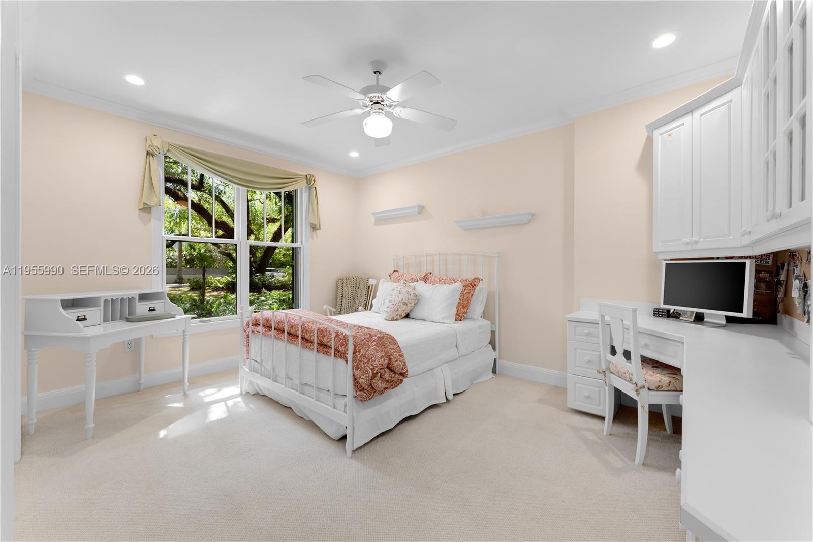 7400 SW 47th Ct Miami, FL 33143