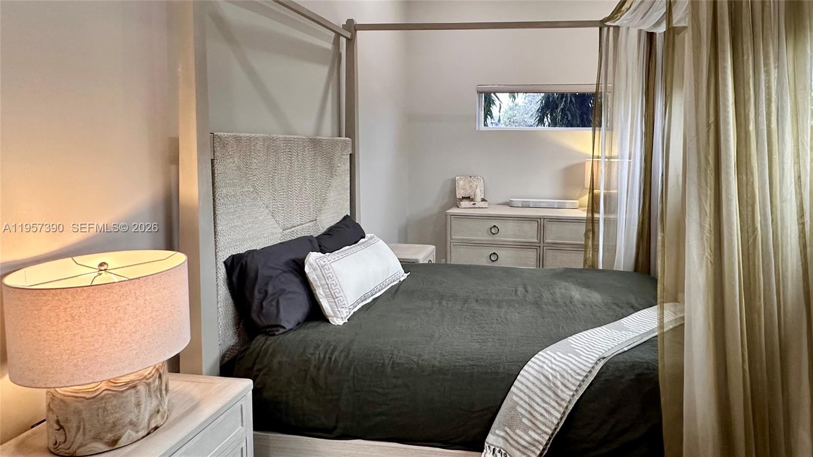 1324 NE 14th Ave Fort Lauderdale, FL 33304