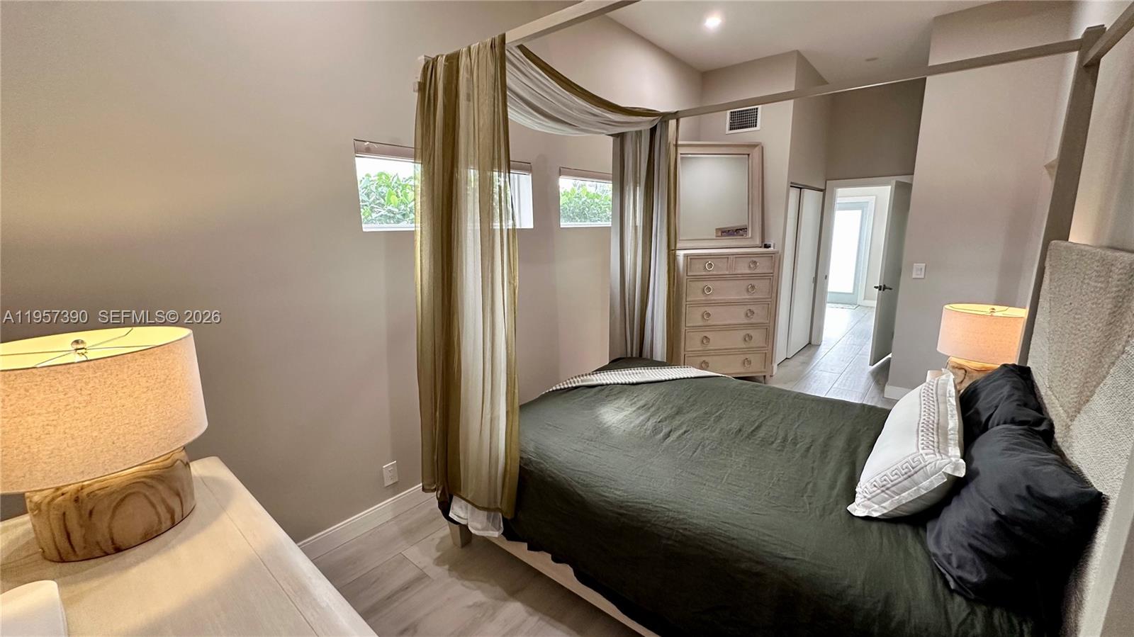 1324 NE 14th Ave Fort Lauderdale, FL 33304