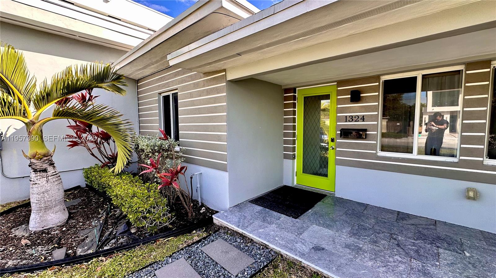 1324 NE 14th Ave Fort Lauderdale, FL 33304