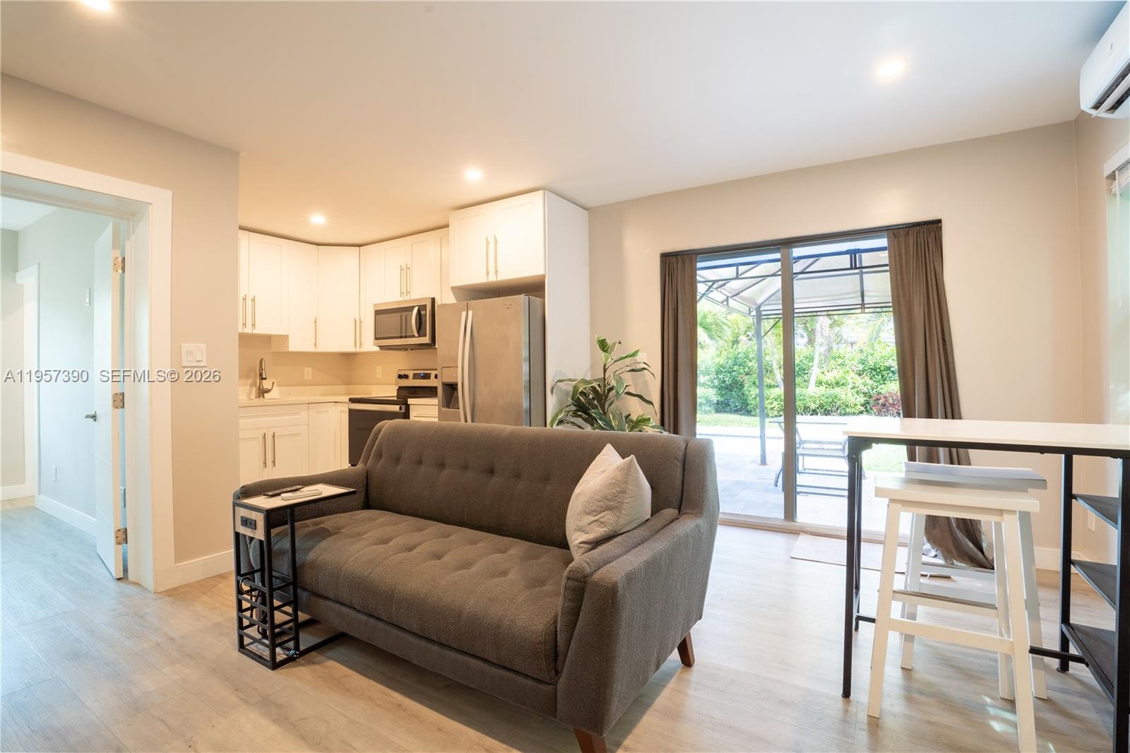 1324 NE 14th Ave Fort Lauderdale, FL 33304