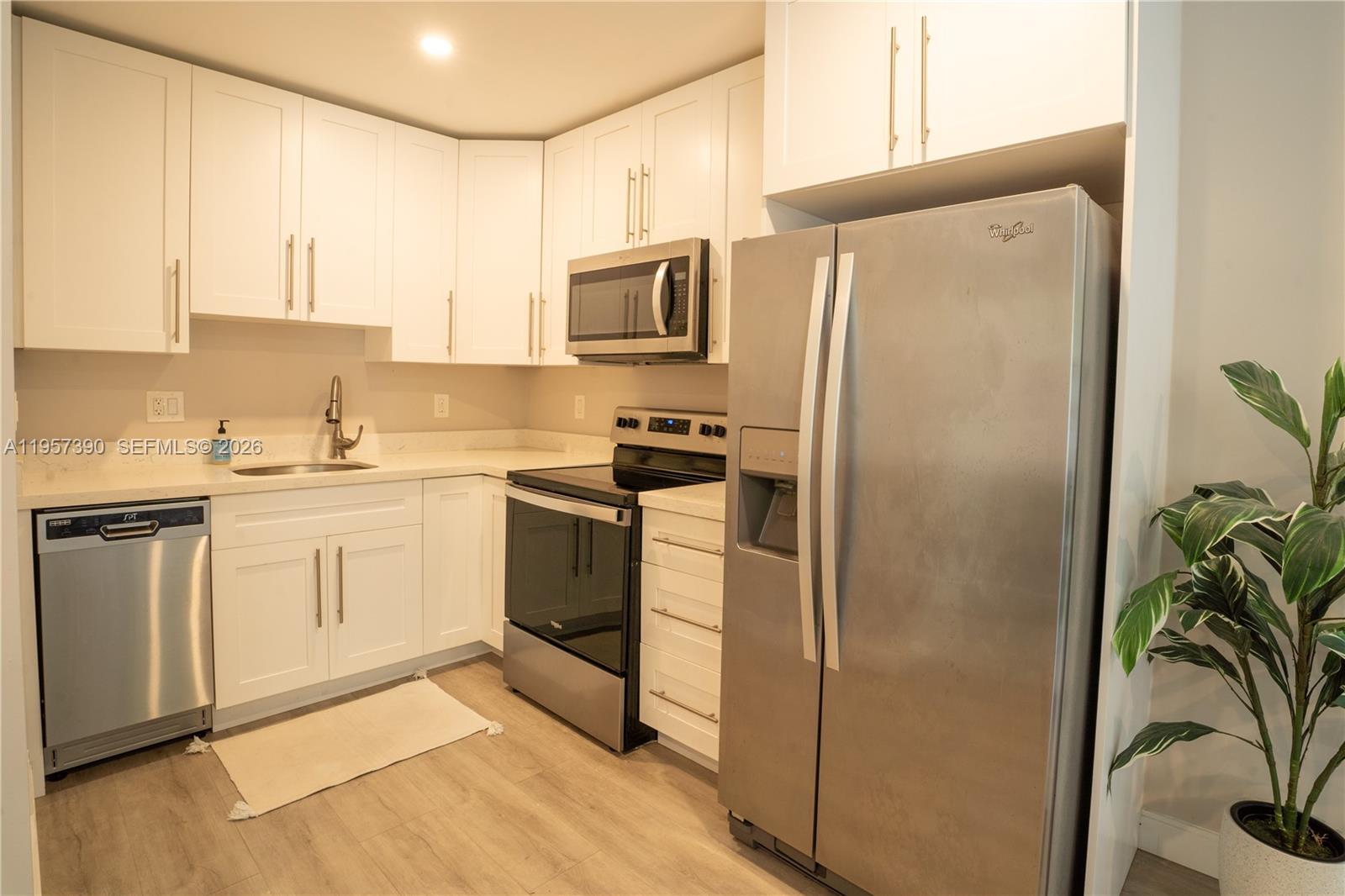 1324 NE 14th Ave Fort Lauderdale, FL 33304