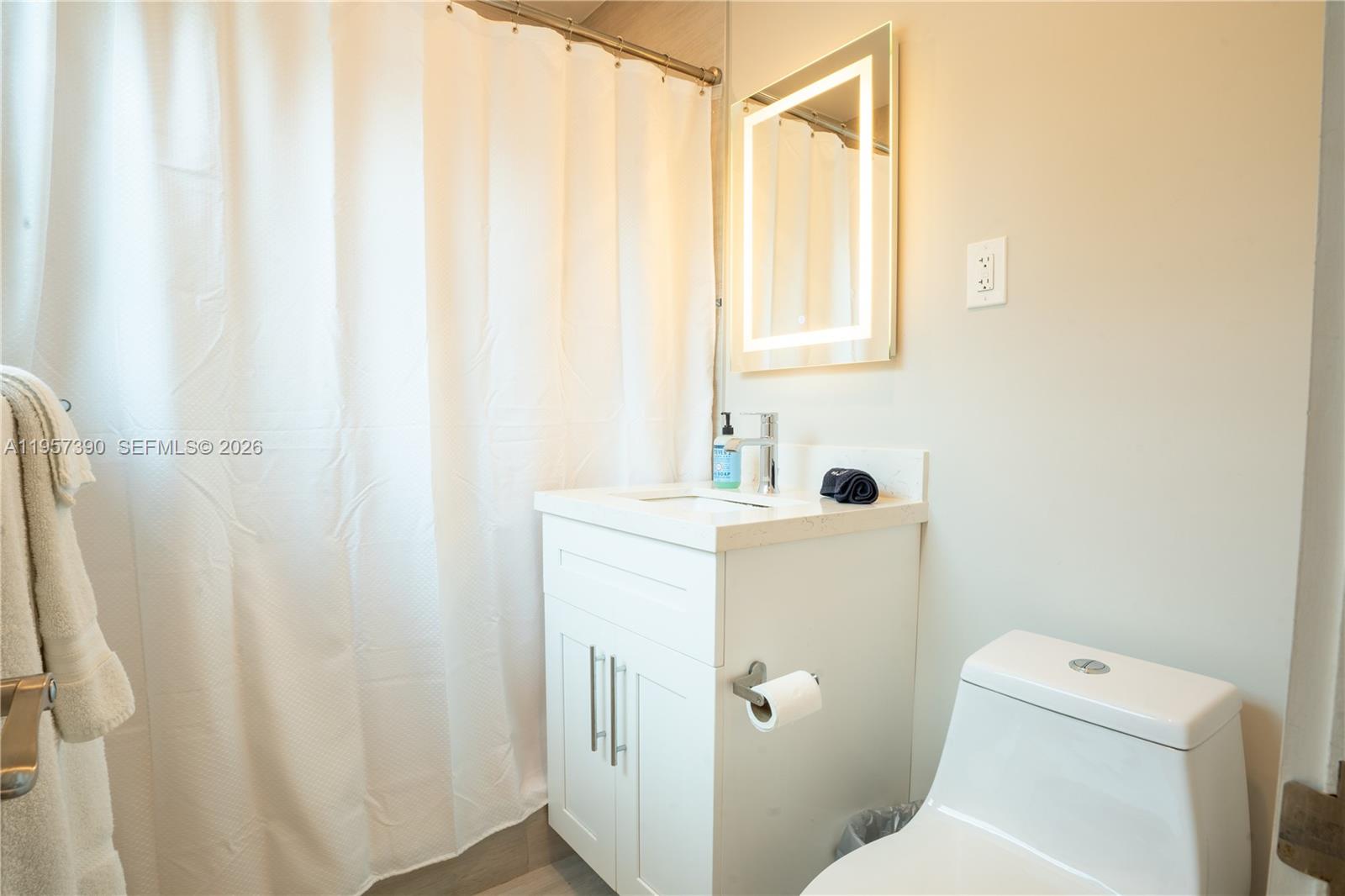 1324 NE 14th Ave Fort Lauderdale, FL 33304