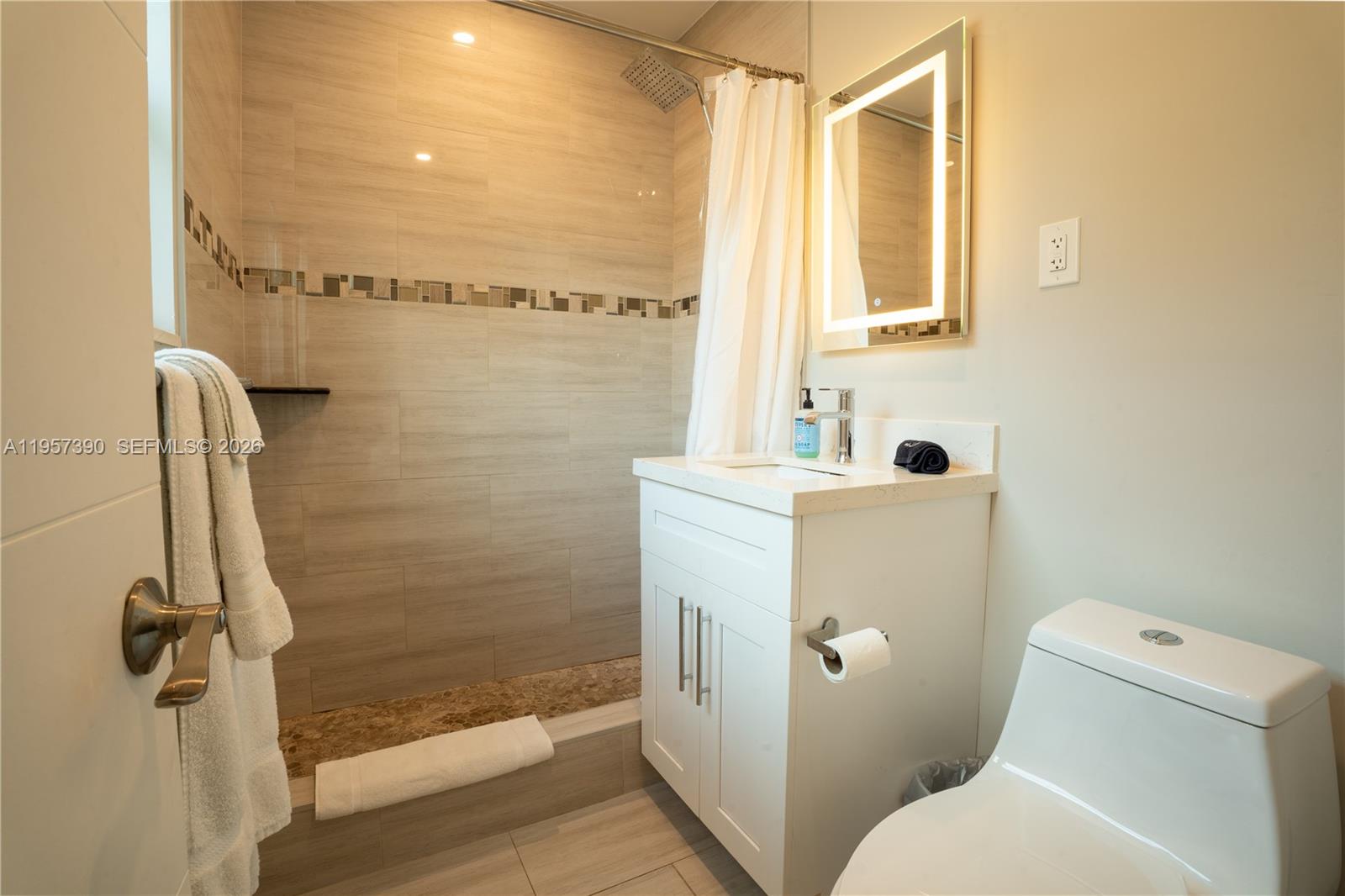 1324 NE 14th Ave Fort Lauderdale, FL 33304