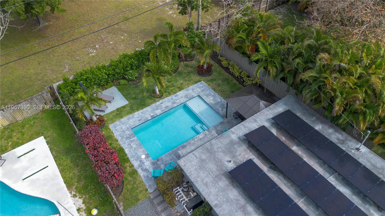 1324 NE 14th Ave Fort Lauderdale, FL 33304