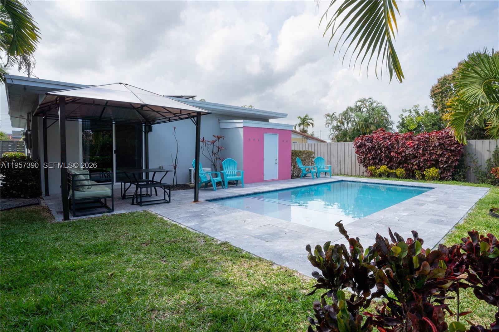 1324 NE 14th Ave Fort Lauderdale, FL 33304