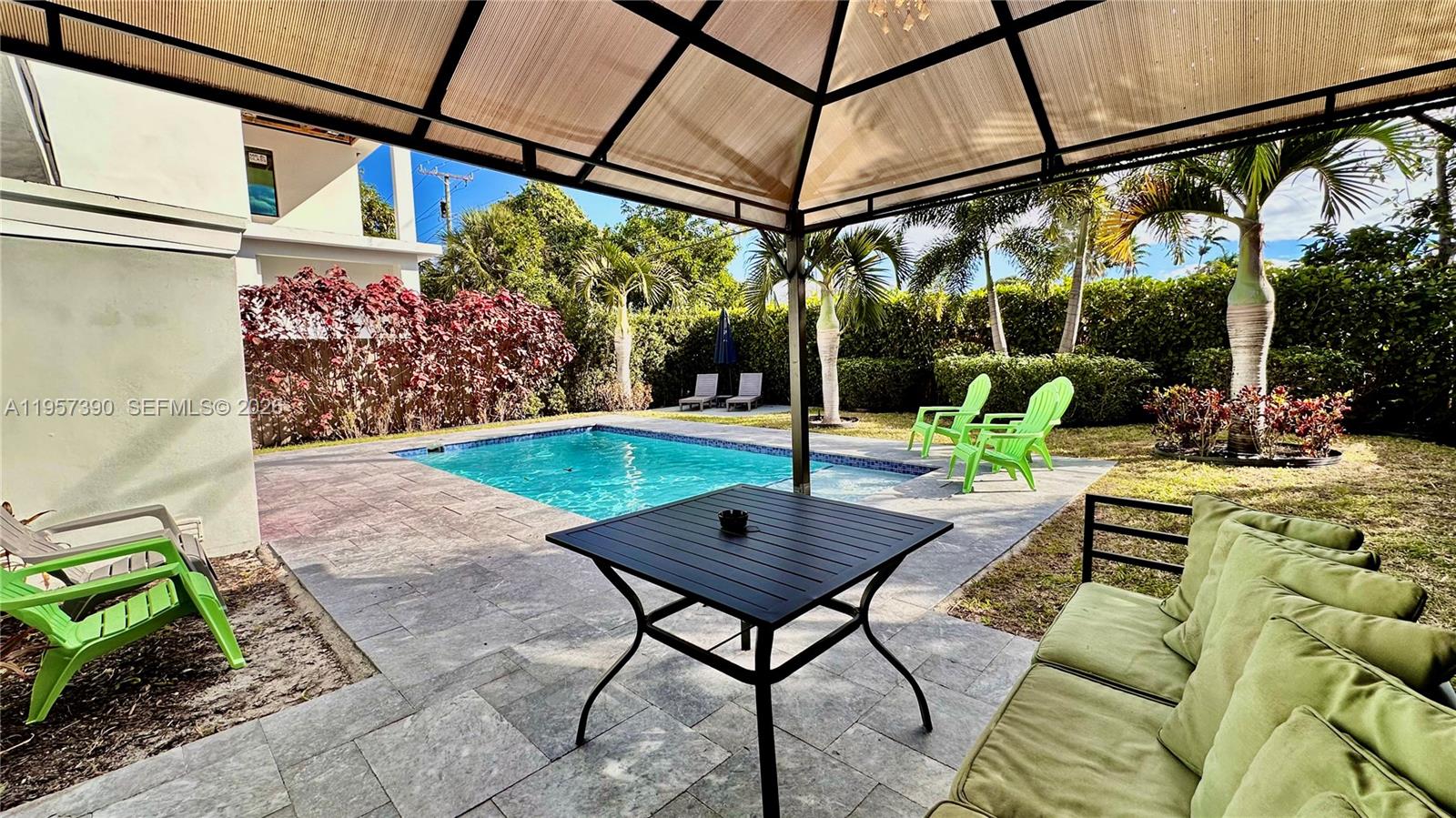 1324 NE 14th Ave Fort Lauderdale, FL 33304