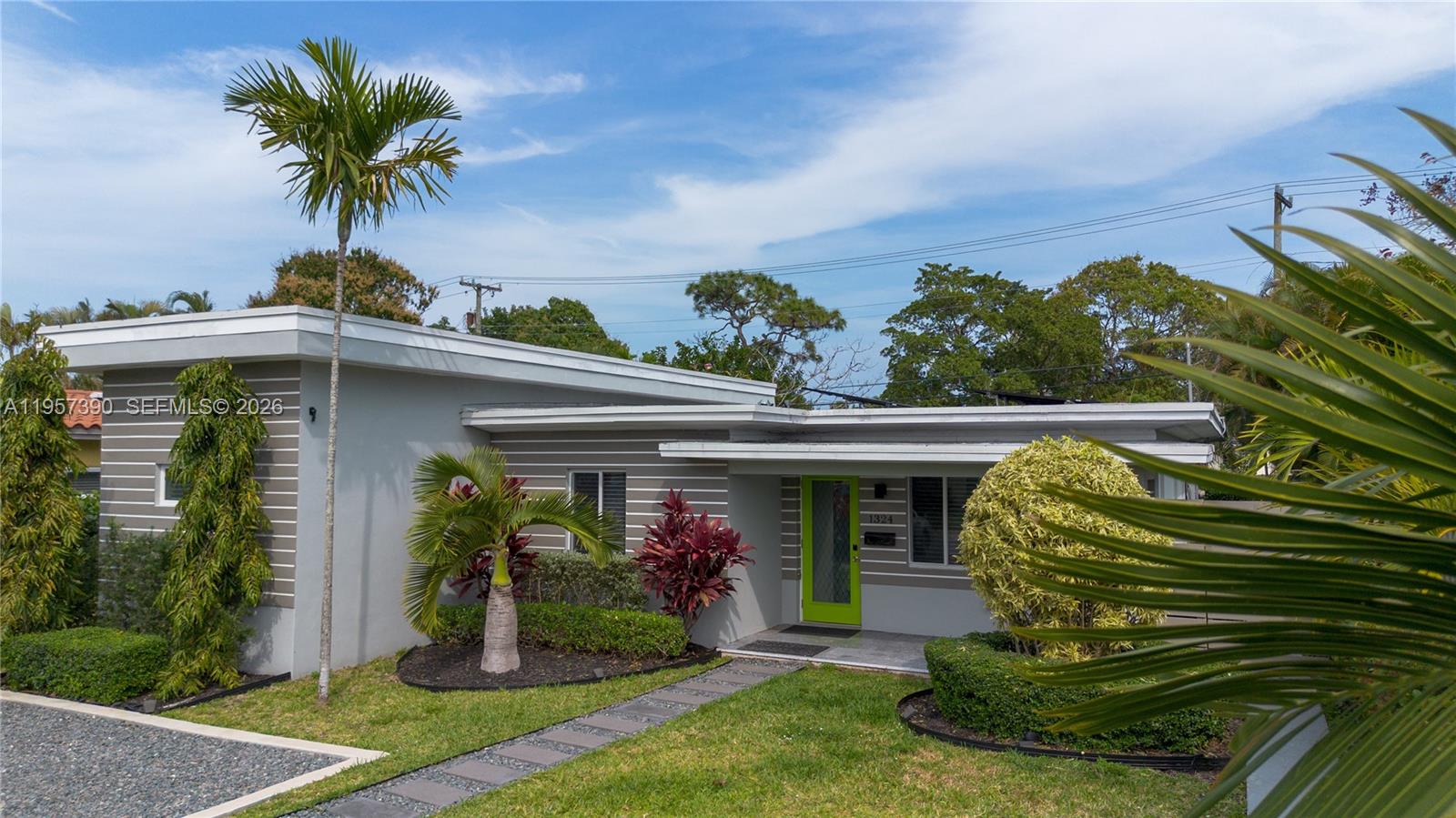 1324 NE 14th Ave Fort Lauderdale, FL 33304