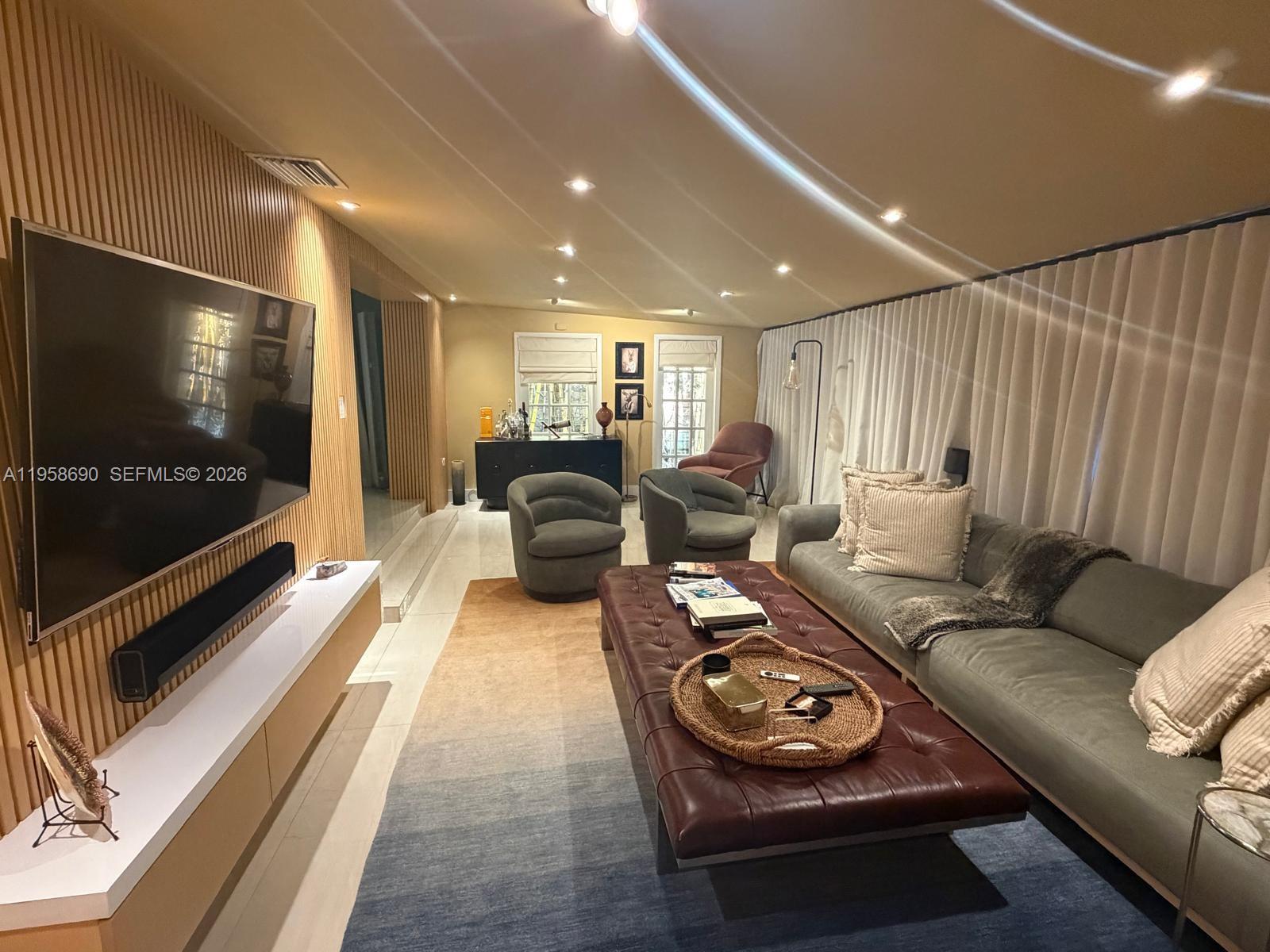 990 NE 72nd Ter Miami, FL 33138