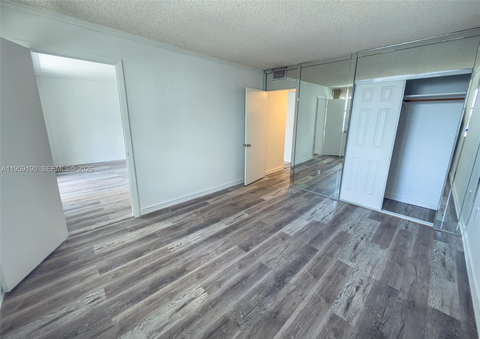 5750 Collins Ave #6J Miami Beach, FL 33140