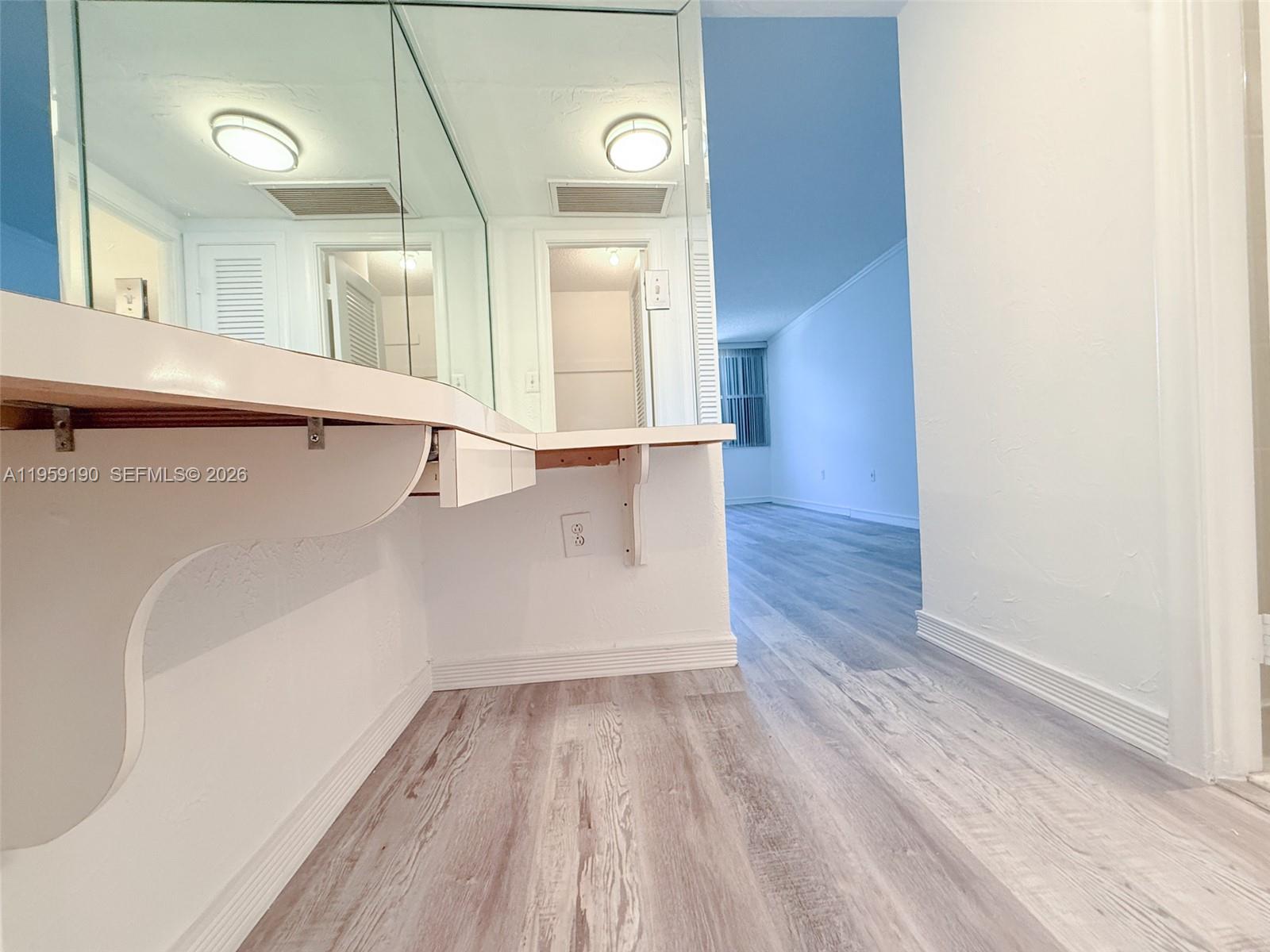 5750 Collins Ave #6J Miami Beach, FL 33140