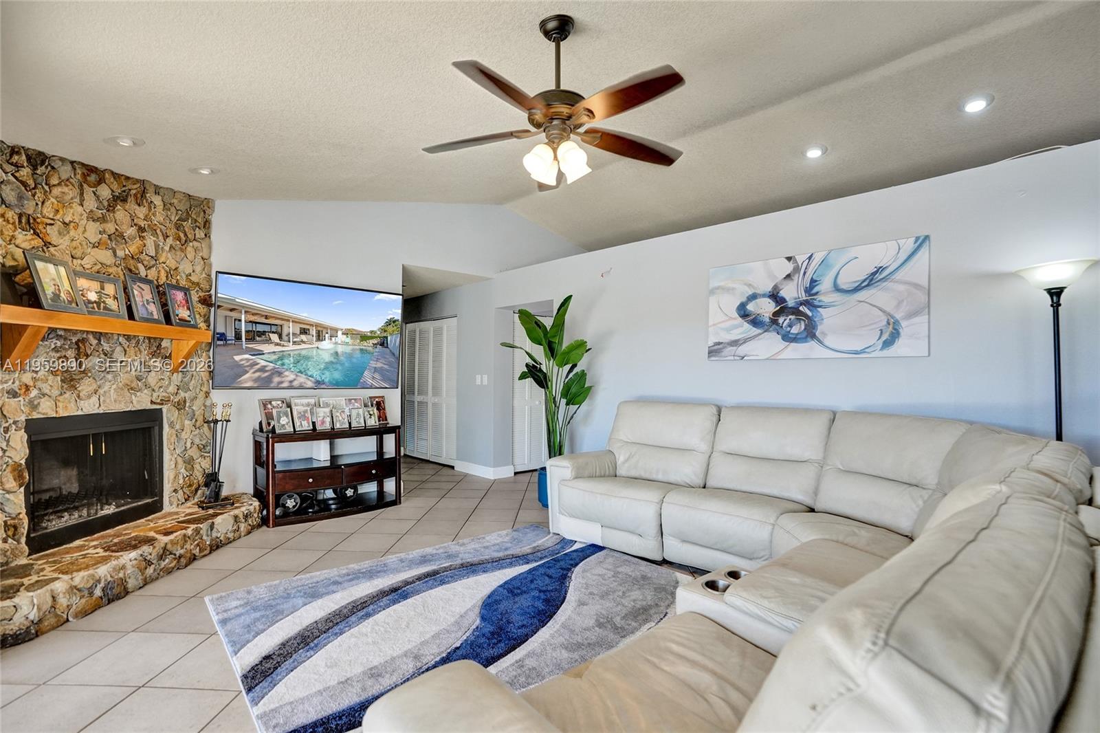 10180 SW 1st Ct Coral Springs, FL 33071