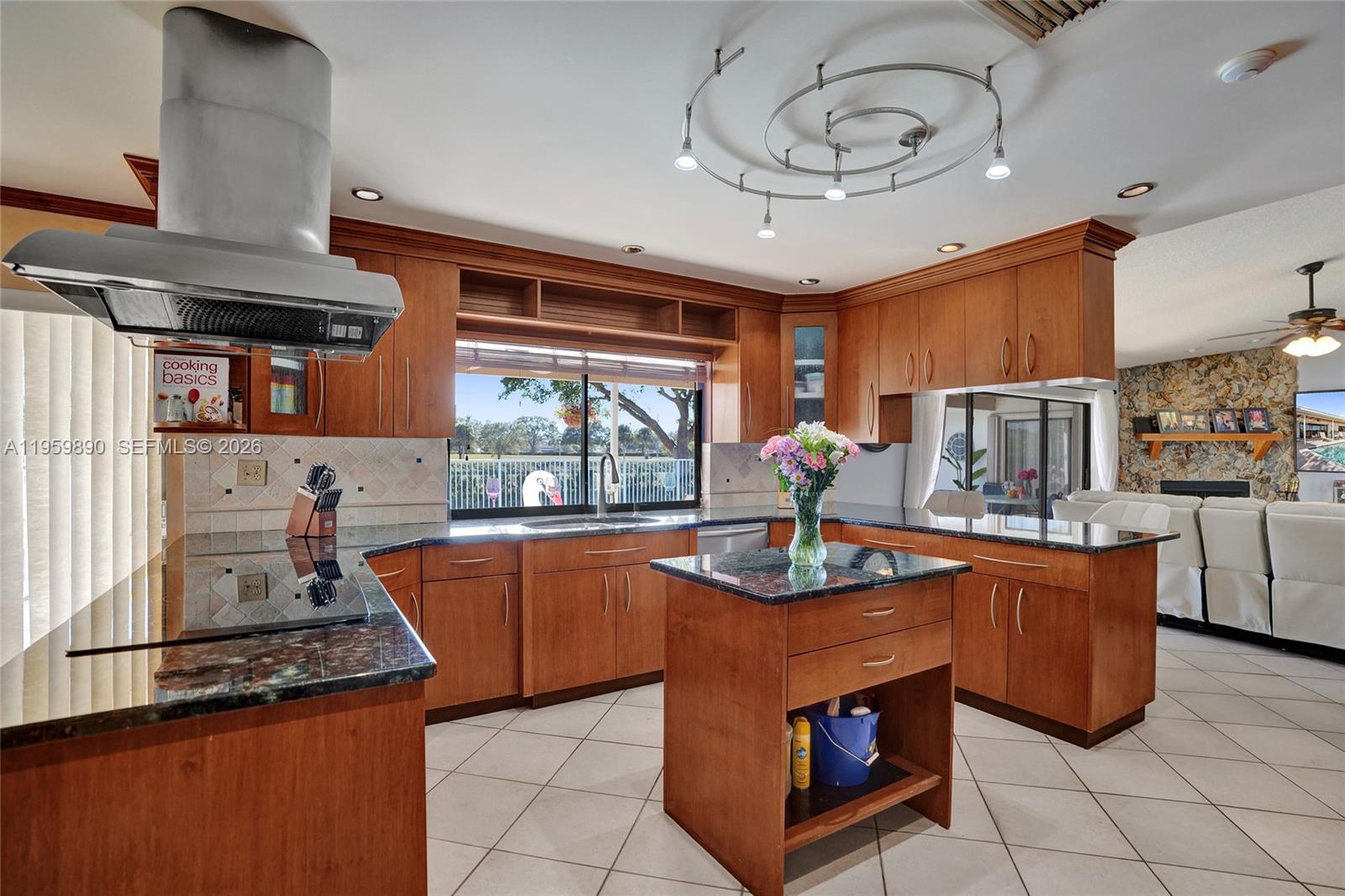 10180 SW 1st Ct Coral Springs, FL 33071