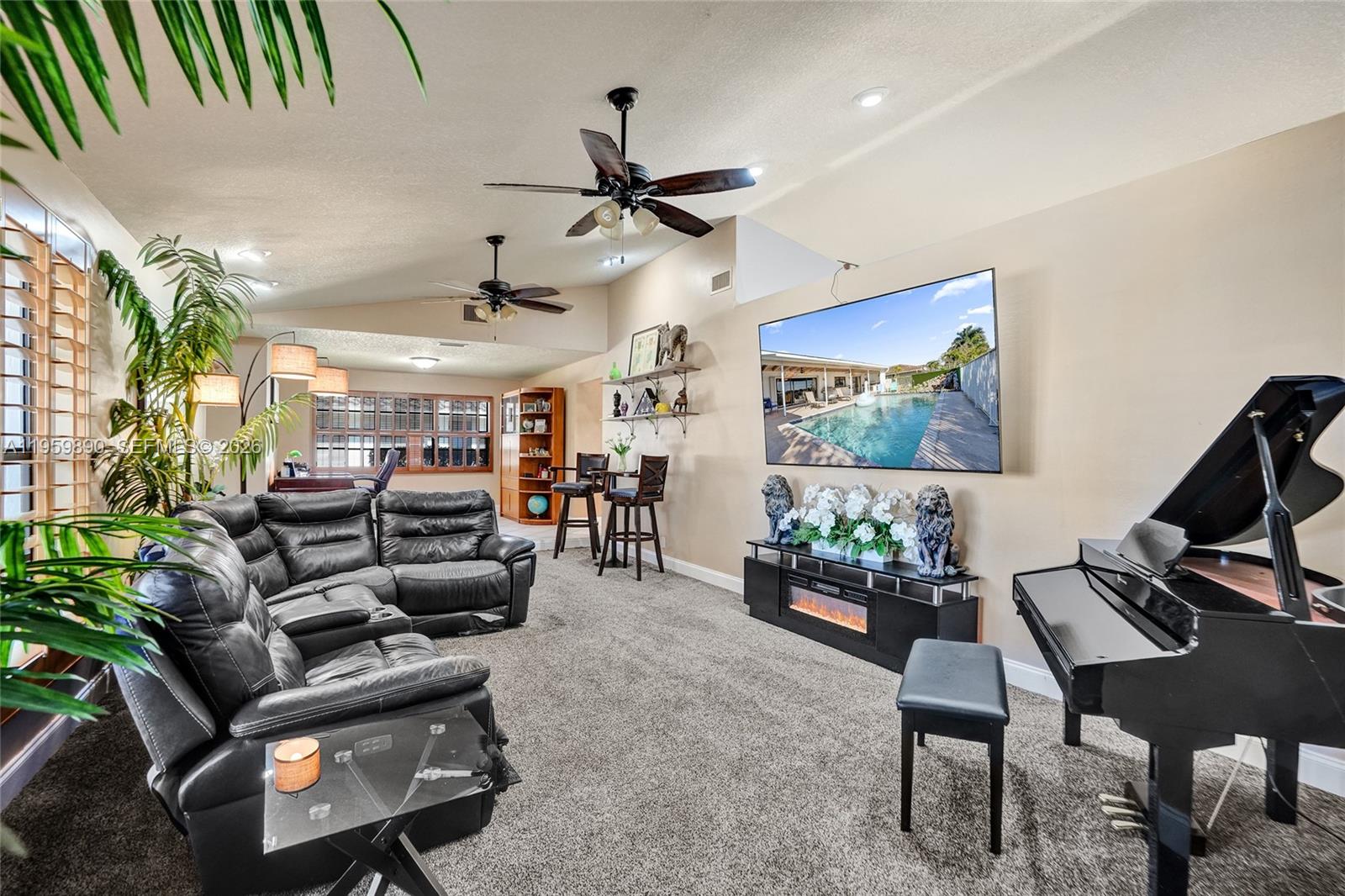 10180 SW 1st Ct Coral Springs, FL 33071