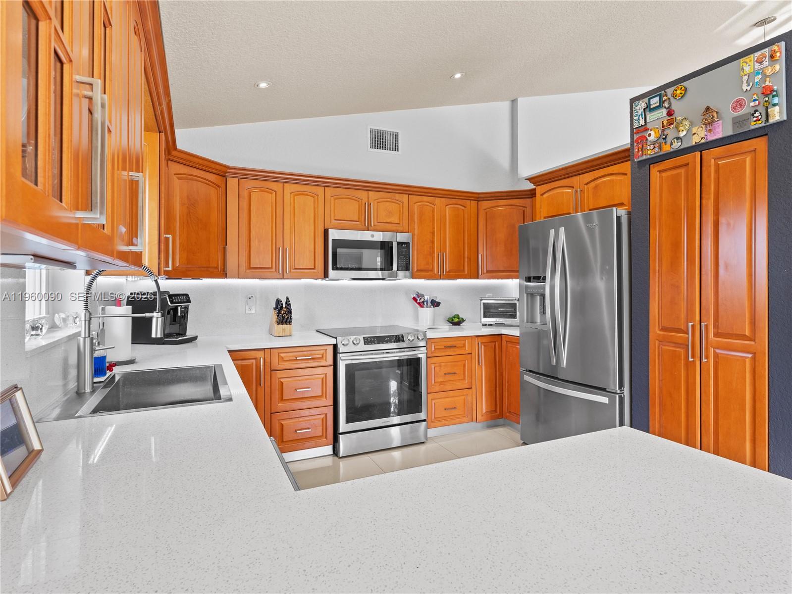 20550 NW 7th St Pembroke Pines, FL 33029