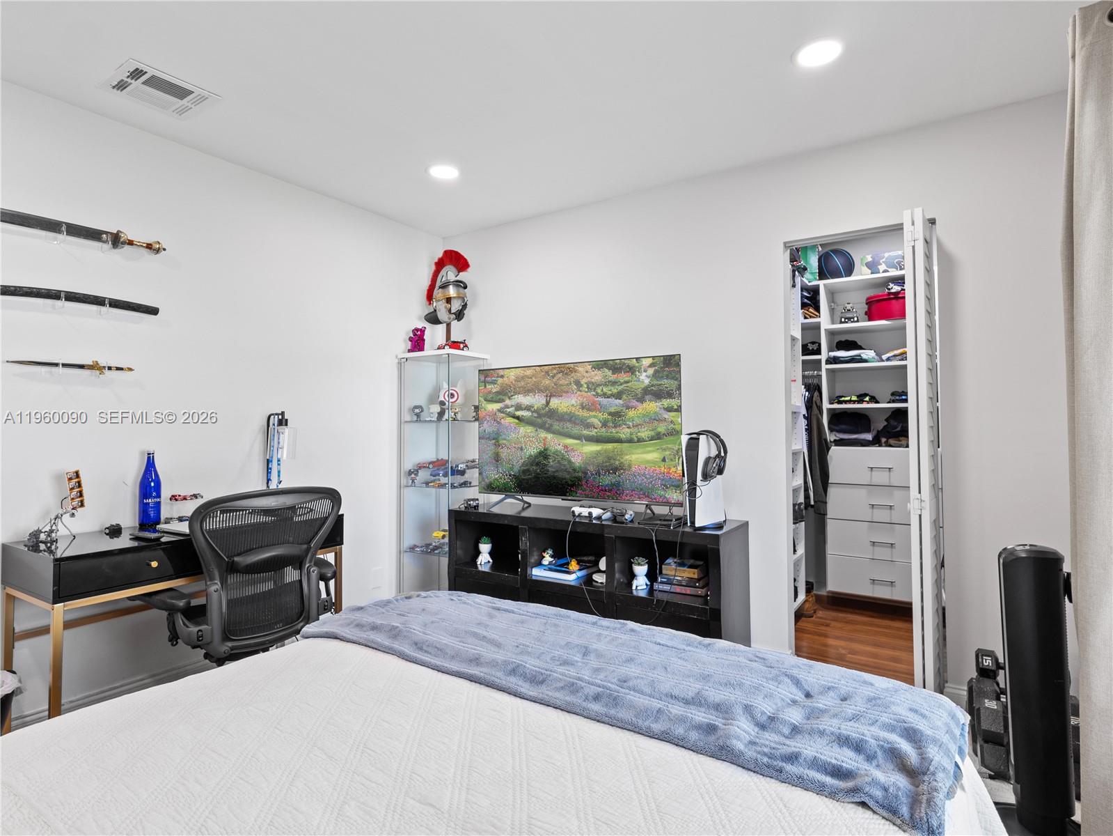 20550 NW 7th St Pembroke Pines, FL 33029