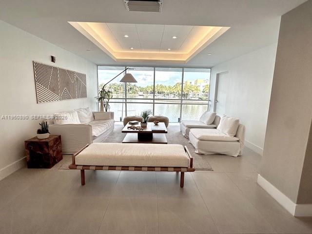 5900 Collins Ave #1208 Miami Beach, FL 33140