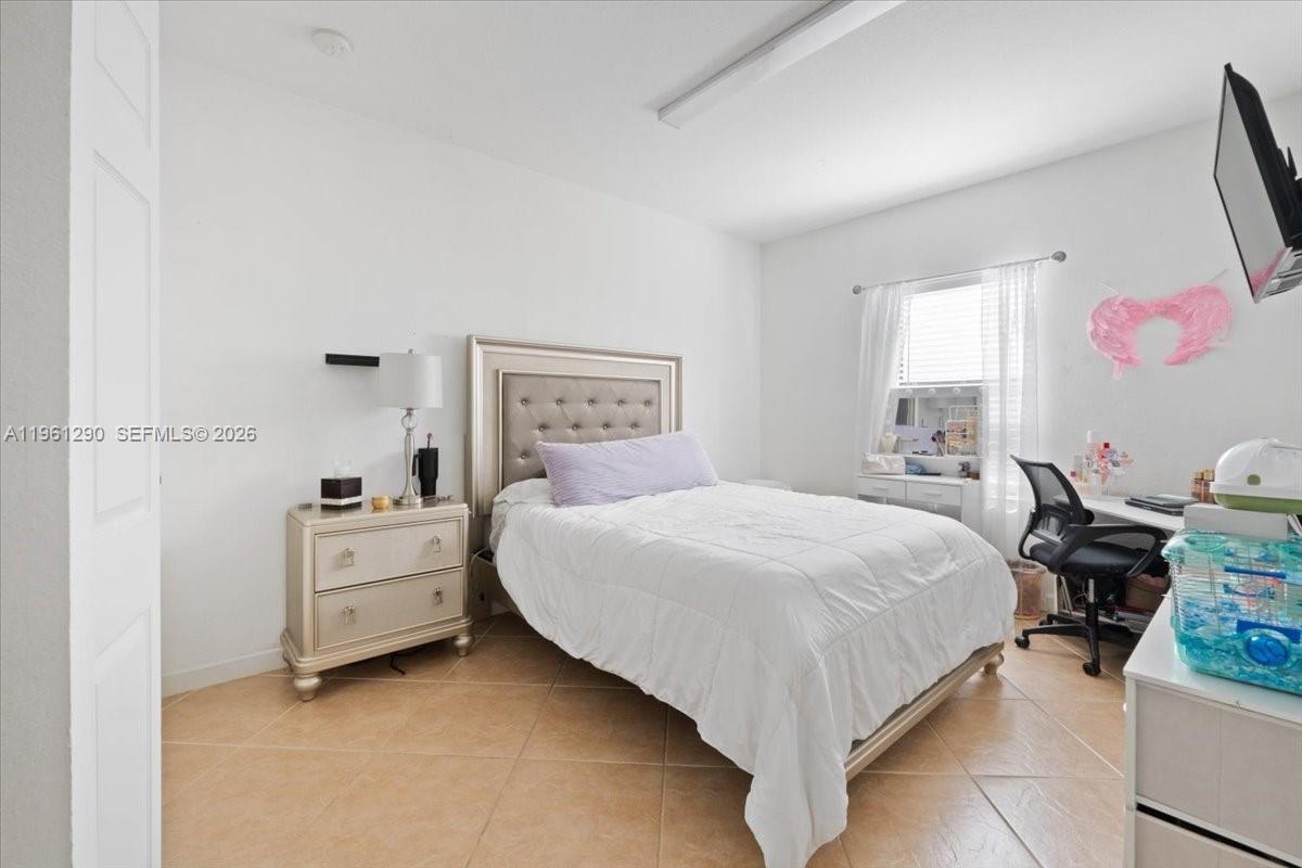 24306 SW 113th Psge Homestead, FL 33032