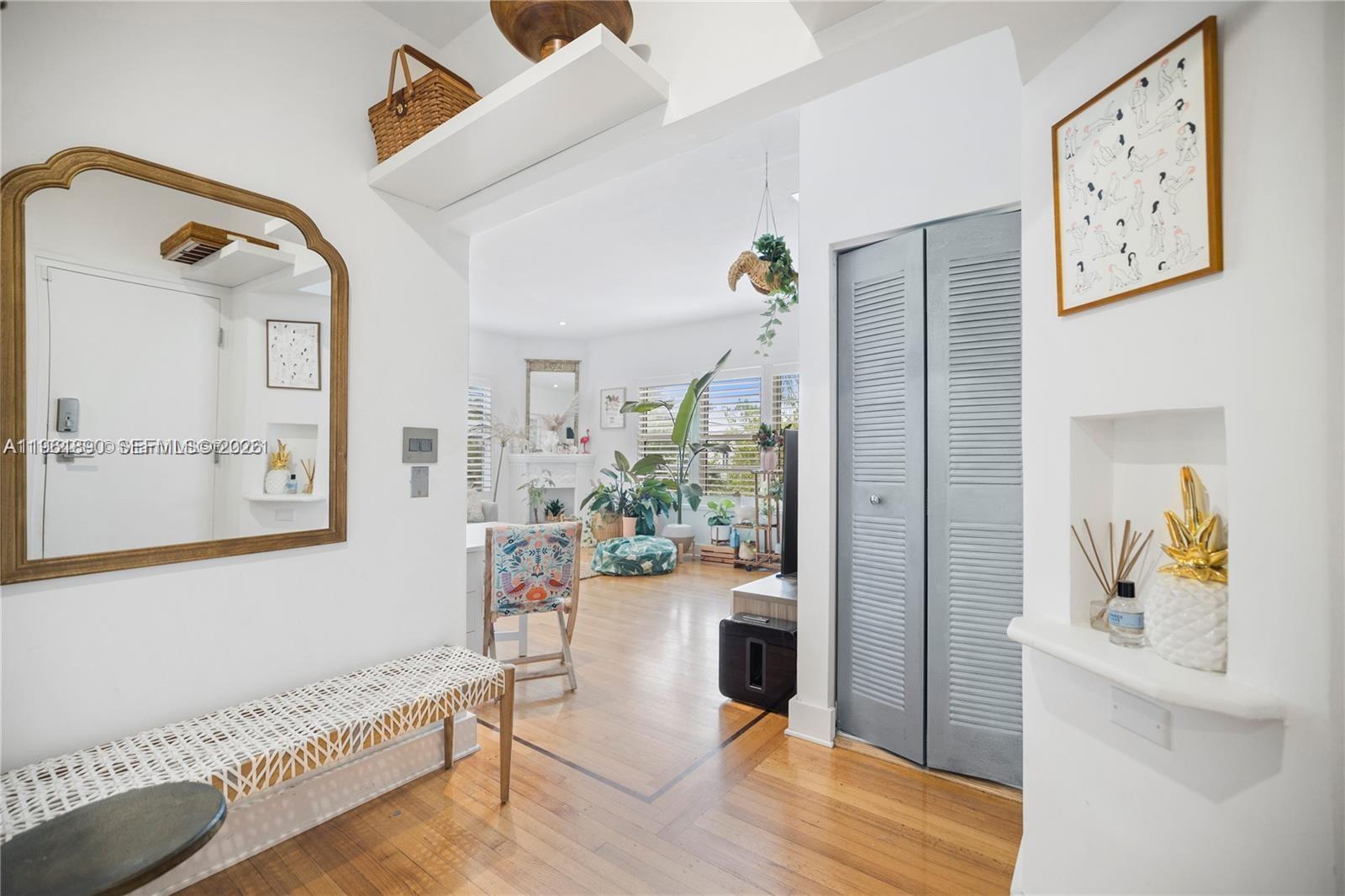 935 10th St #3 Miami Beach, FL 33139