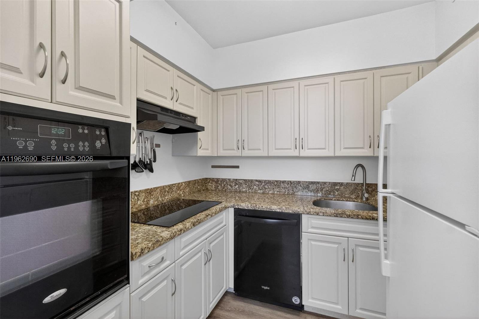 7441 Wayne Ave #8J Miami Beach, FL 33141