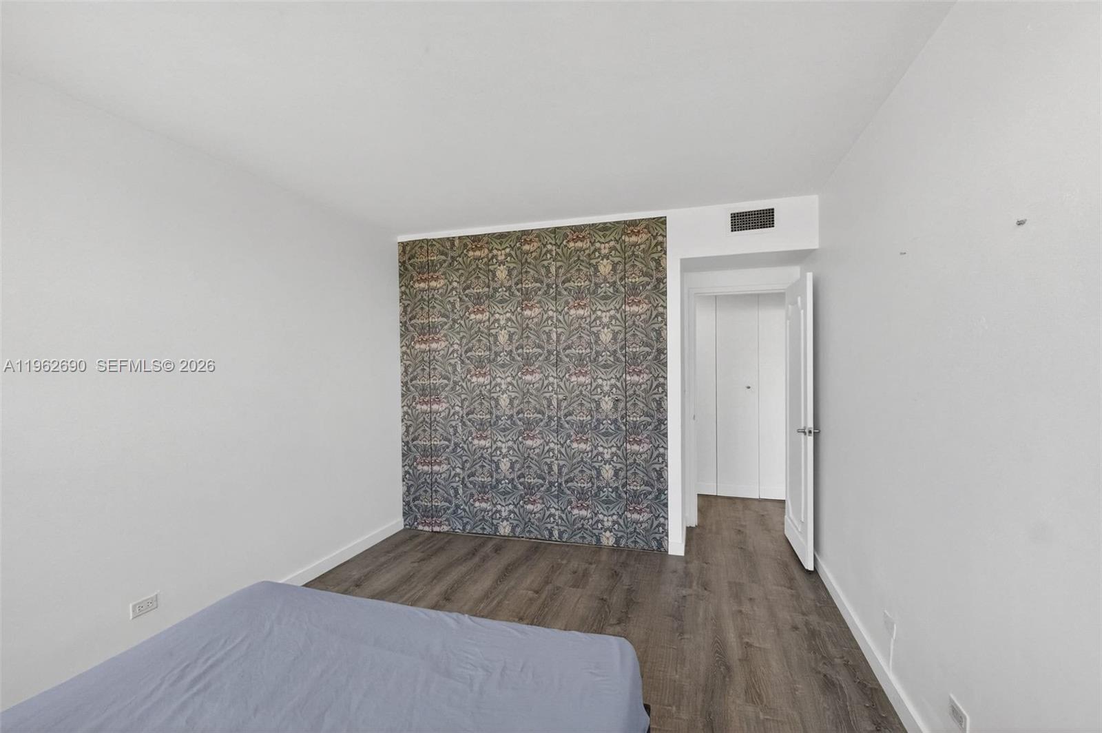 7441 Wayne Ave #8J Miami Beach, FL 33141