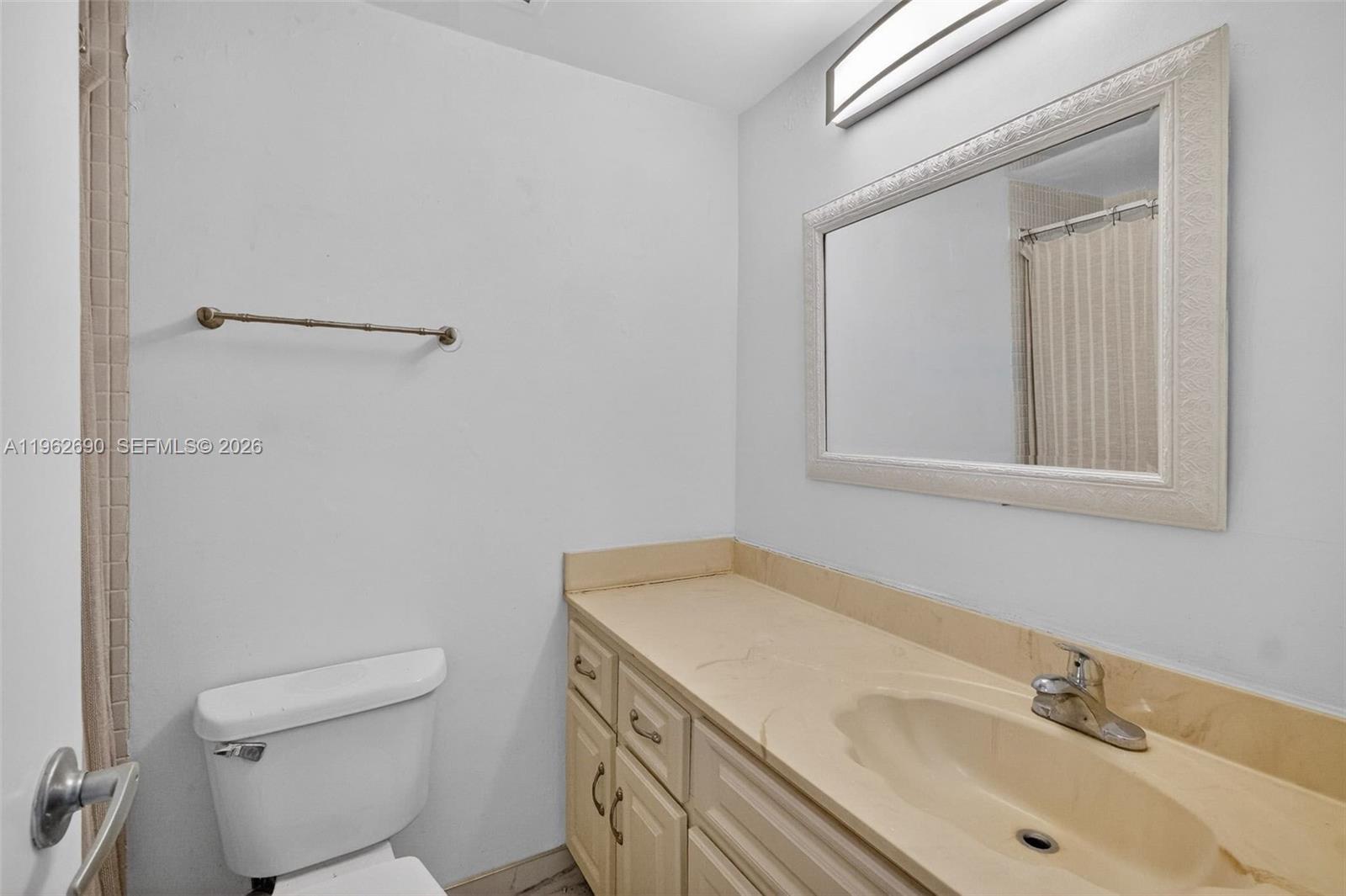 7441 Wayne Ave #8J Miami Beach, FL 33141