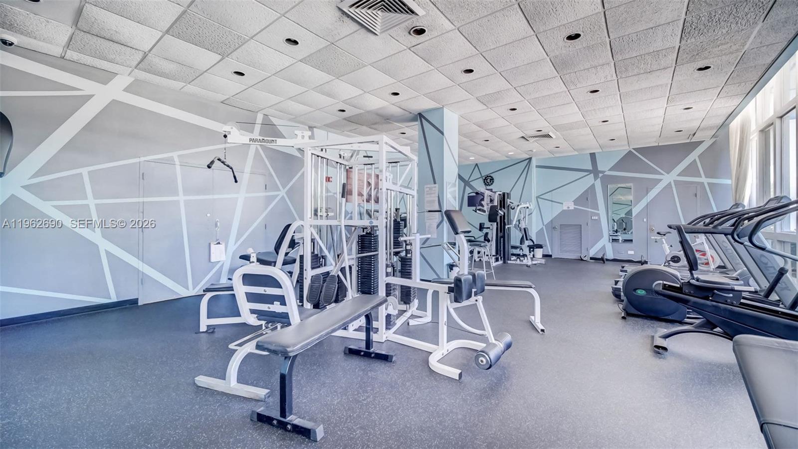 7441 Wayne Ave #8J Miami Beach, FL 33141