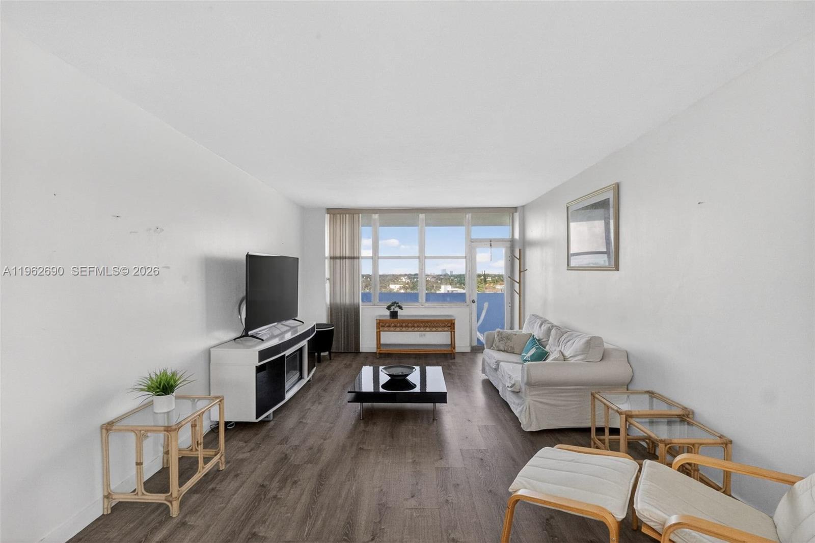 7441 Wayne Ave #8J Miami Beach, FL 33141