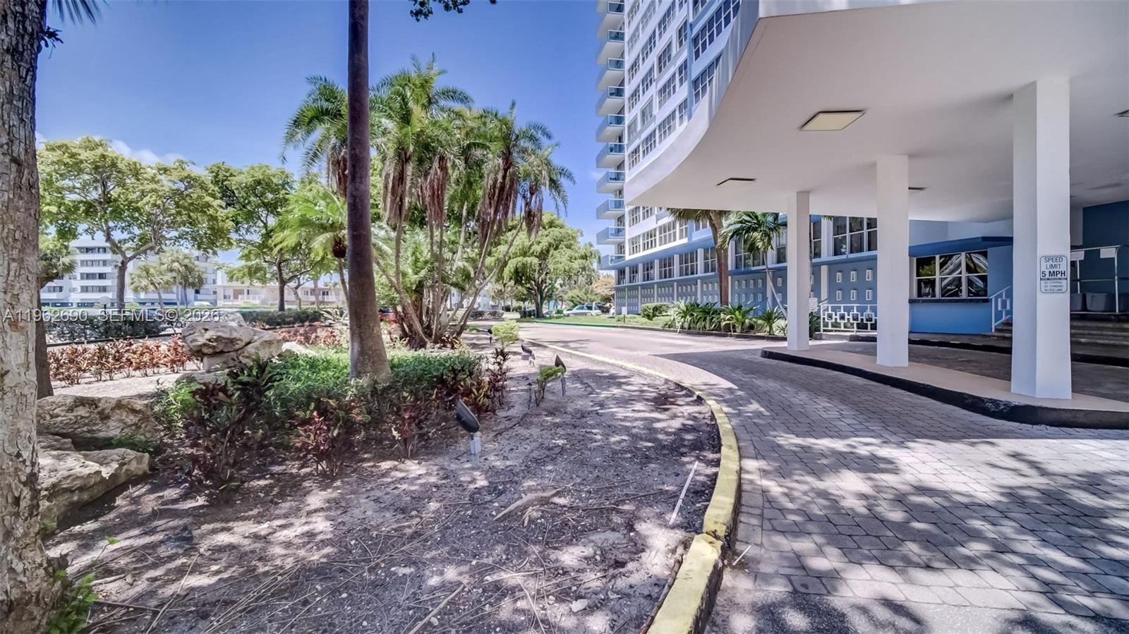 7441 Wayne Ave #8J Miami Beach, FL 33141