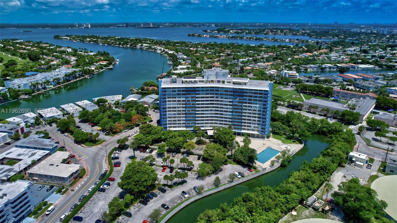 7441 Wayne Ave #8J Miami Beach, FL 33141