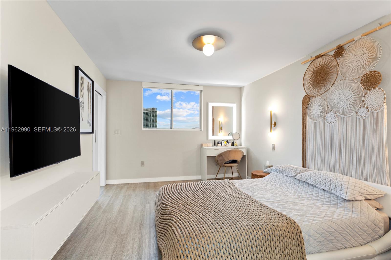 1688 West Ave #PH-04