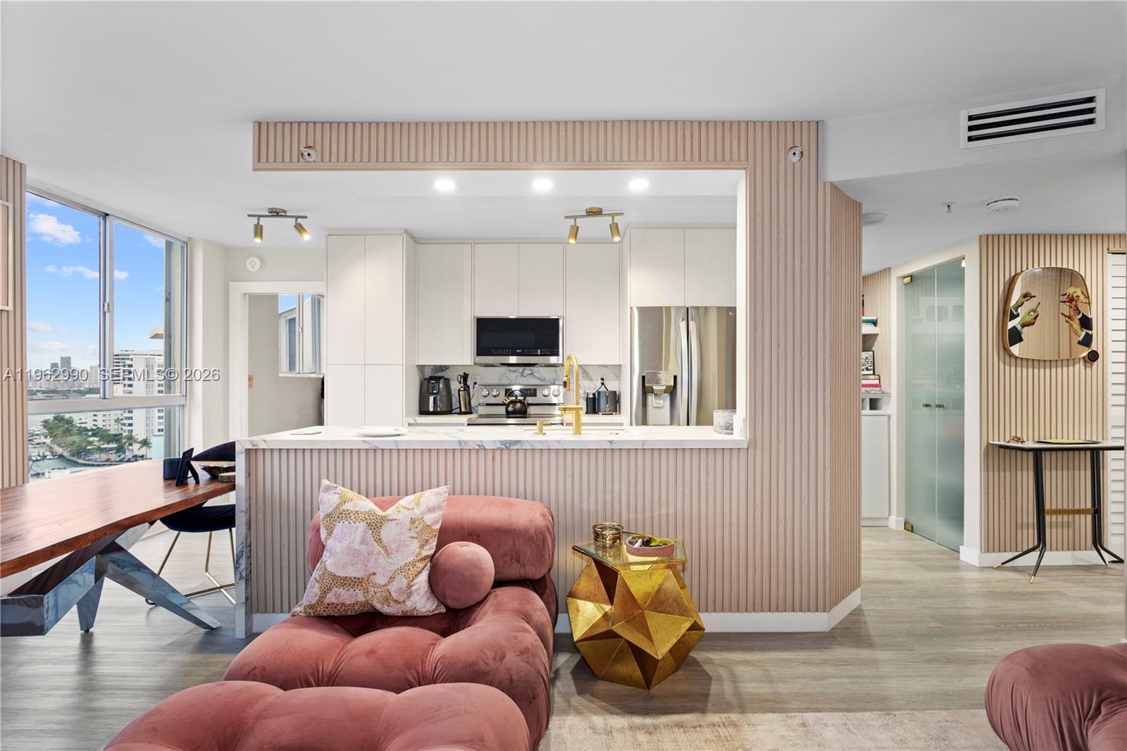 1688 West Ave #PH-04 Miami Beach, FL 33139