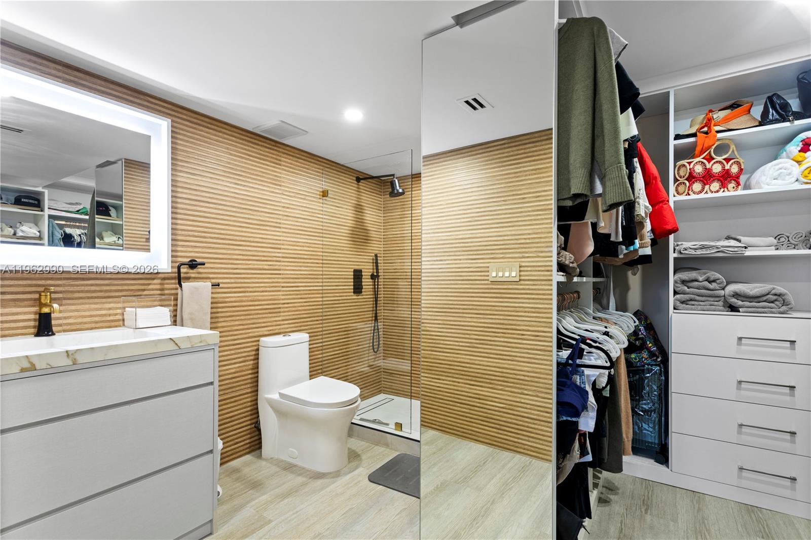 1688 West Ave #PH-04 Miami Beach, FL 33139