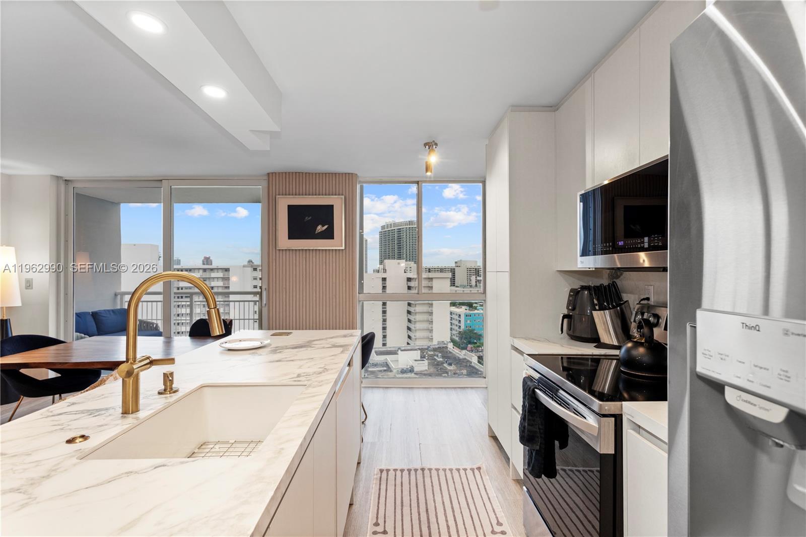 1688 West Ave #PH-04 Miami Beach, FL 33139