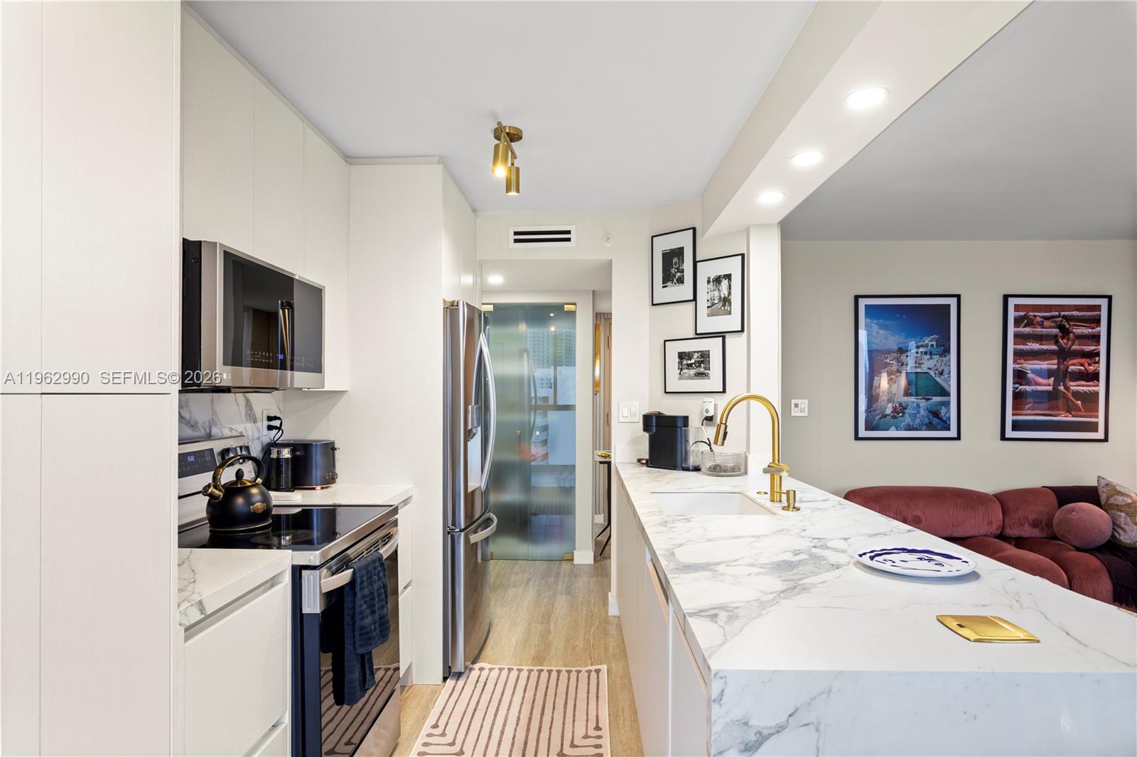 1688 West Ave #PH-04 Miami Beach, FL 33139