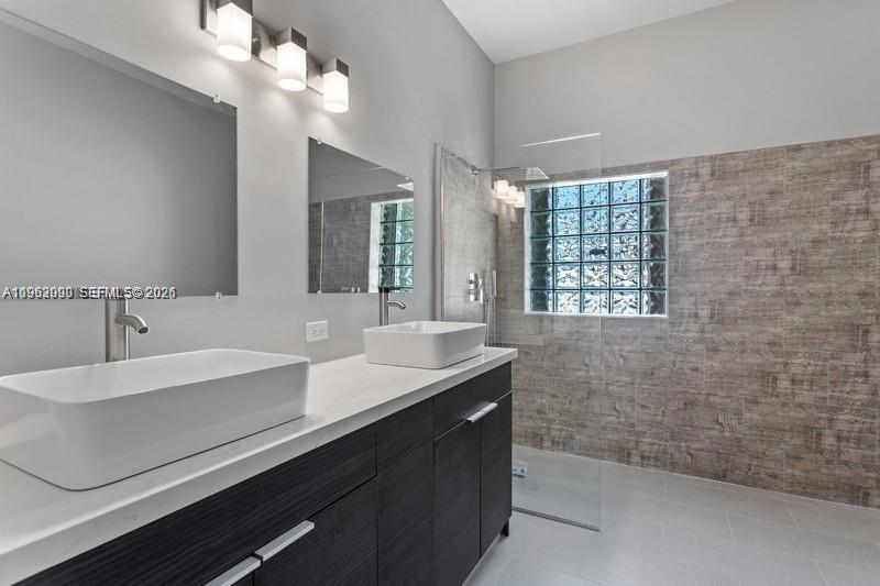 1236 Meadows Blvd Weston, FL 33327