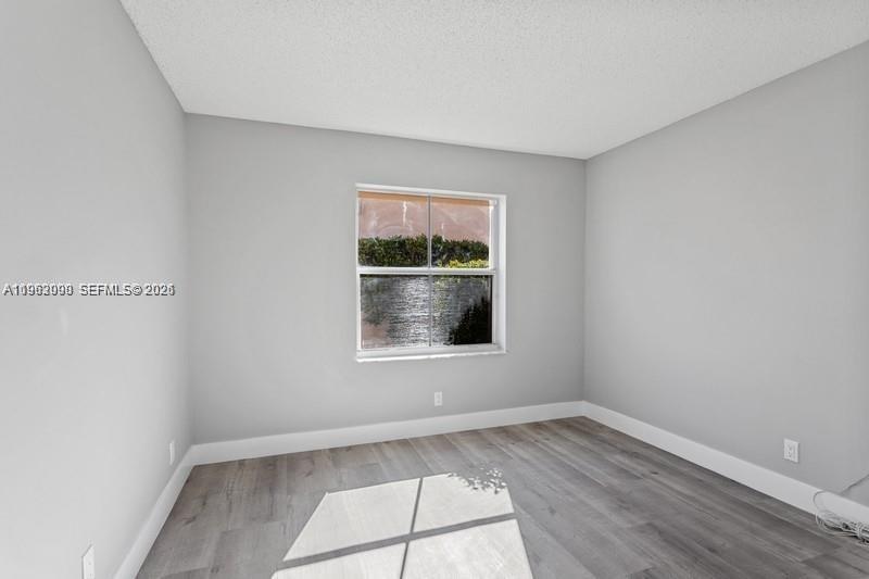 1236 Meadows Blvd Weston, FL 33327