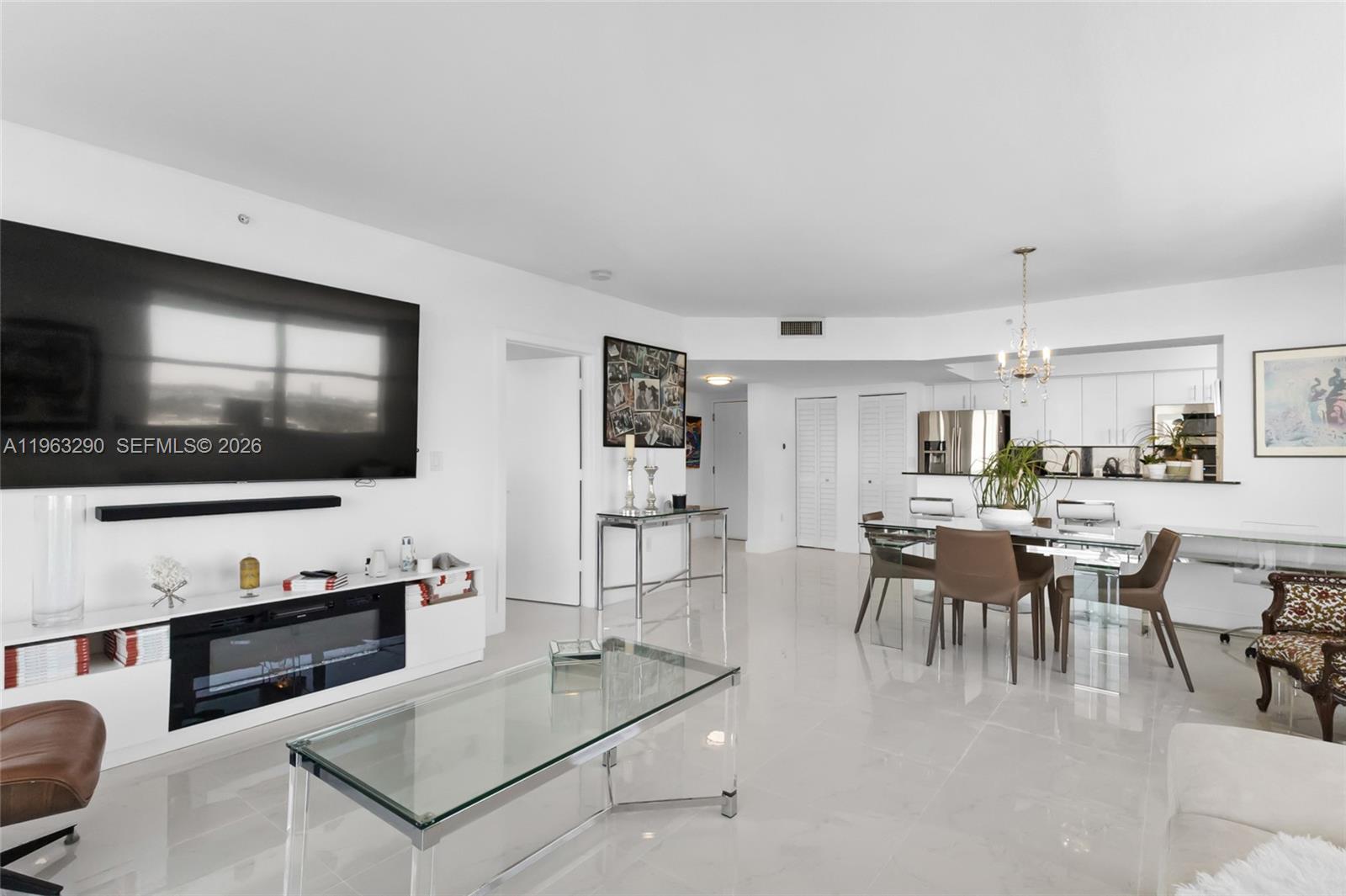 1625 Kennedy Cswy #1205G