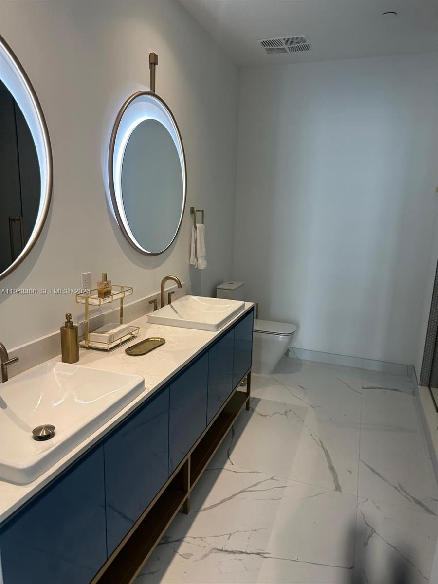 image Mr. C Bayshore Residences9