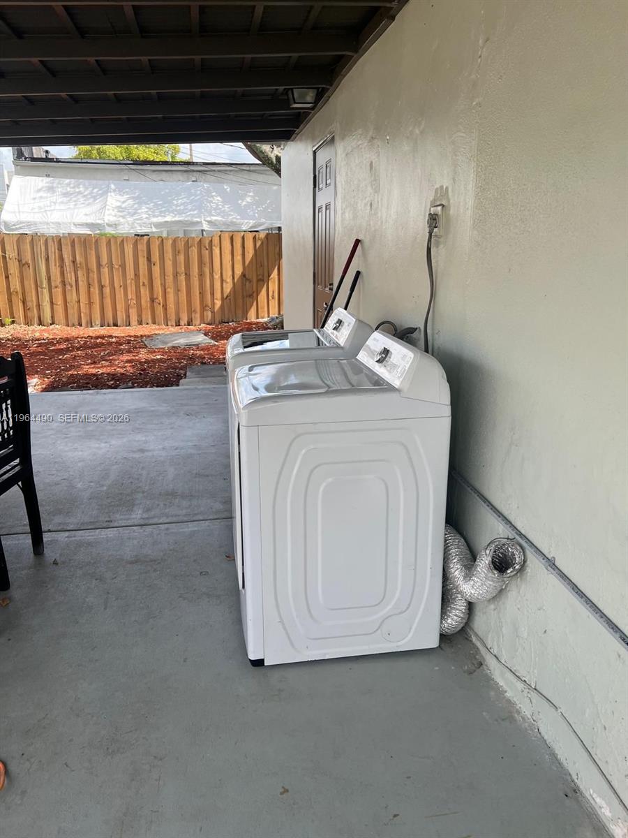 2561 NW 18th Ct Fort Lauderdale, FL 33311