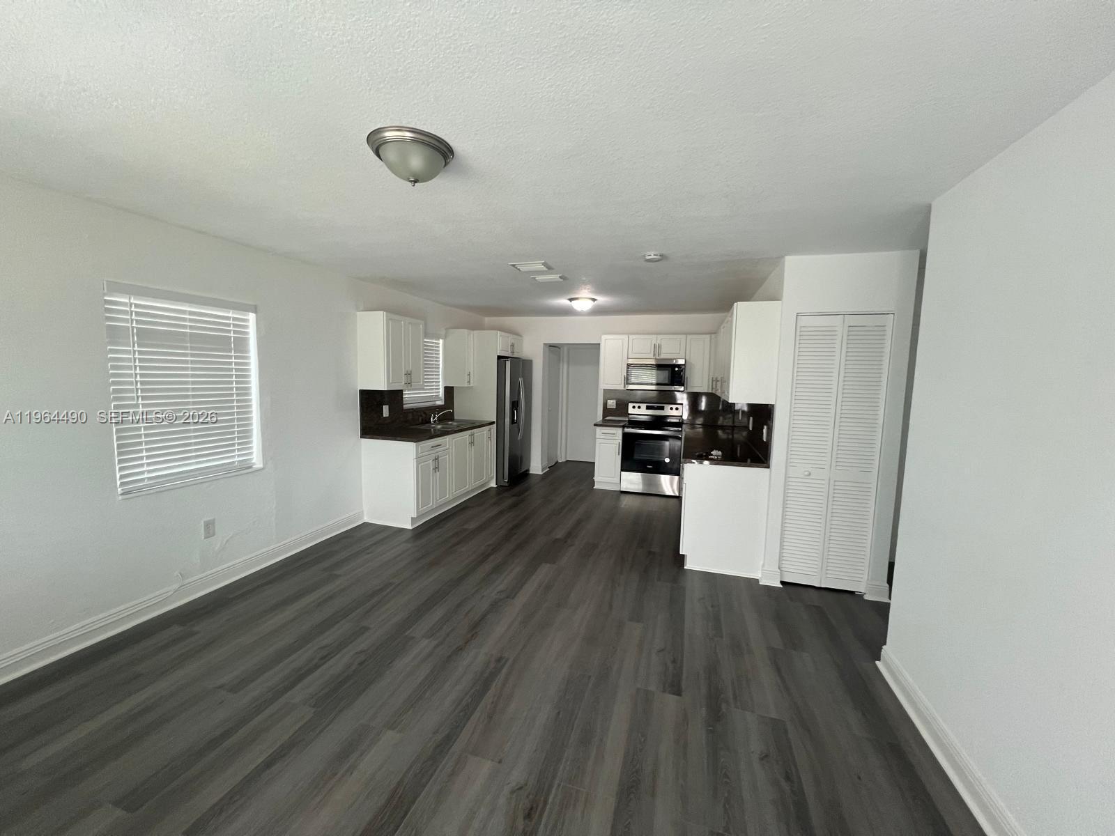 2561 NW 18th Ct Fort Lauderdale, FL 33311