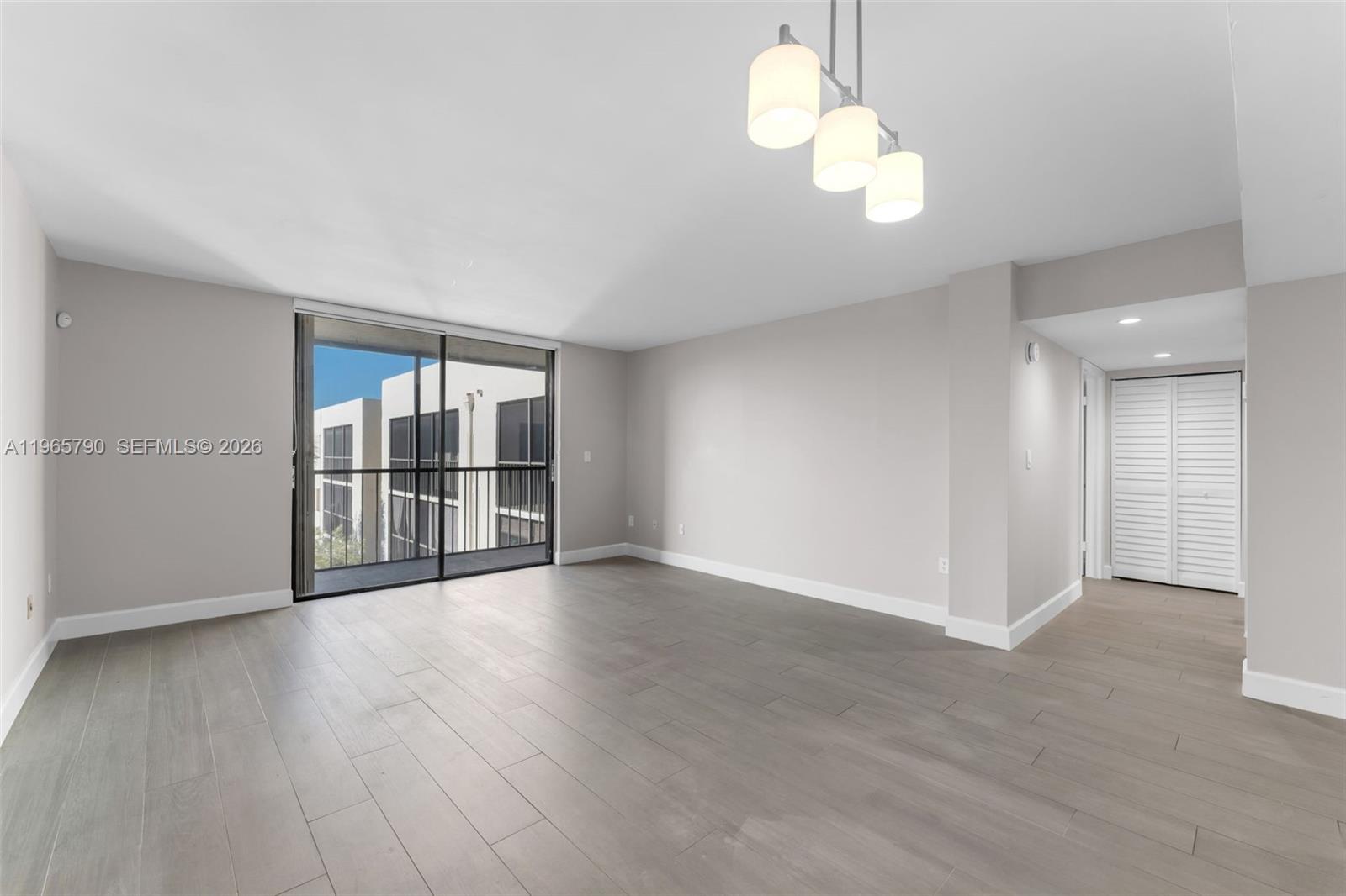 8045 SW 107th Ave #303 Miami, FL 33173