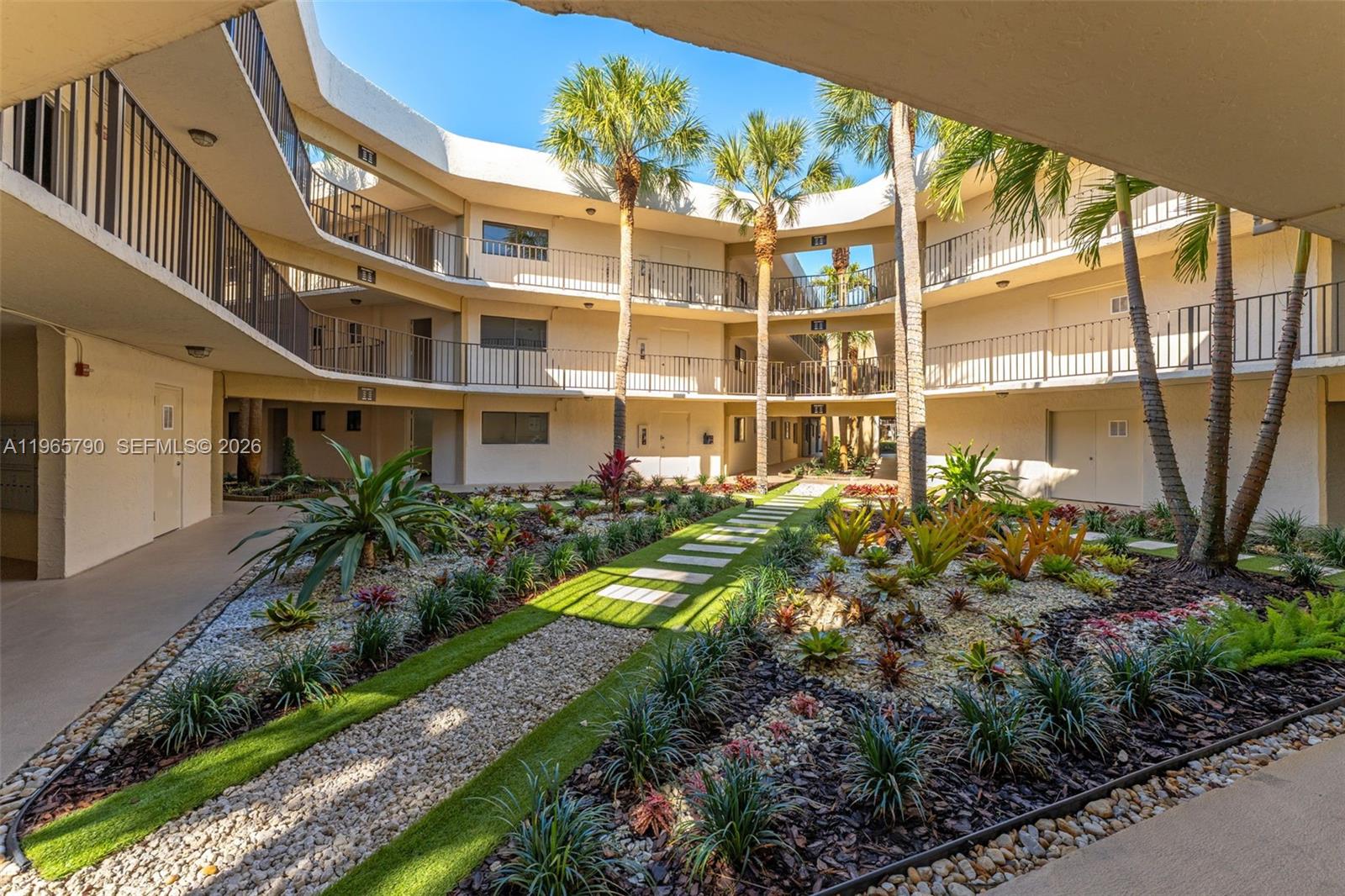 8045 SW 107th Ave #303 Miami, FL 33173